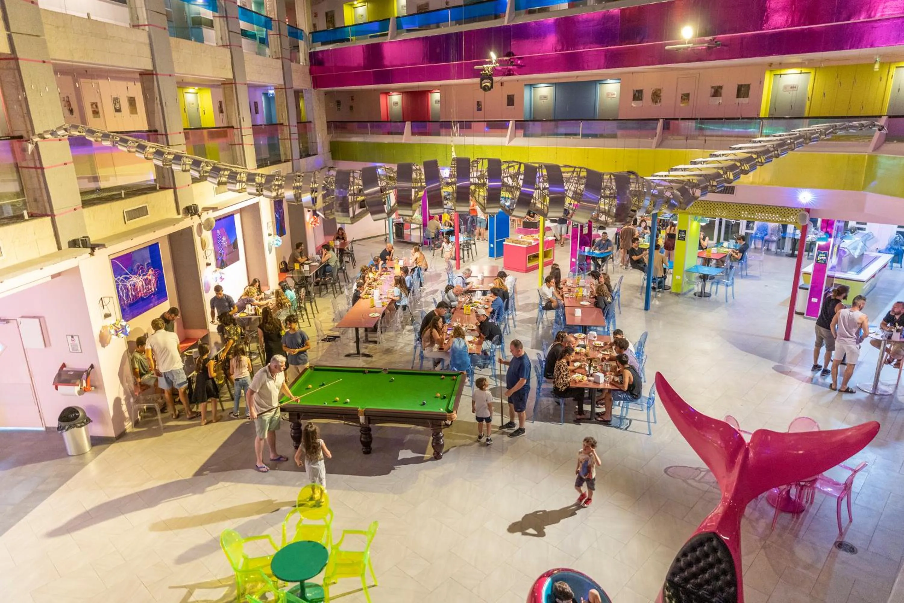 Communal lounge/ TV room in Abraham Eilat