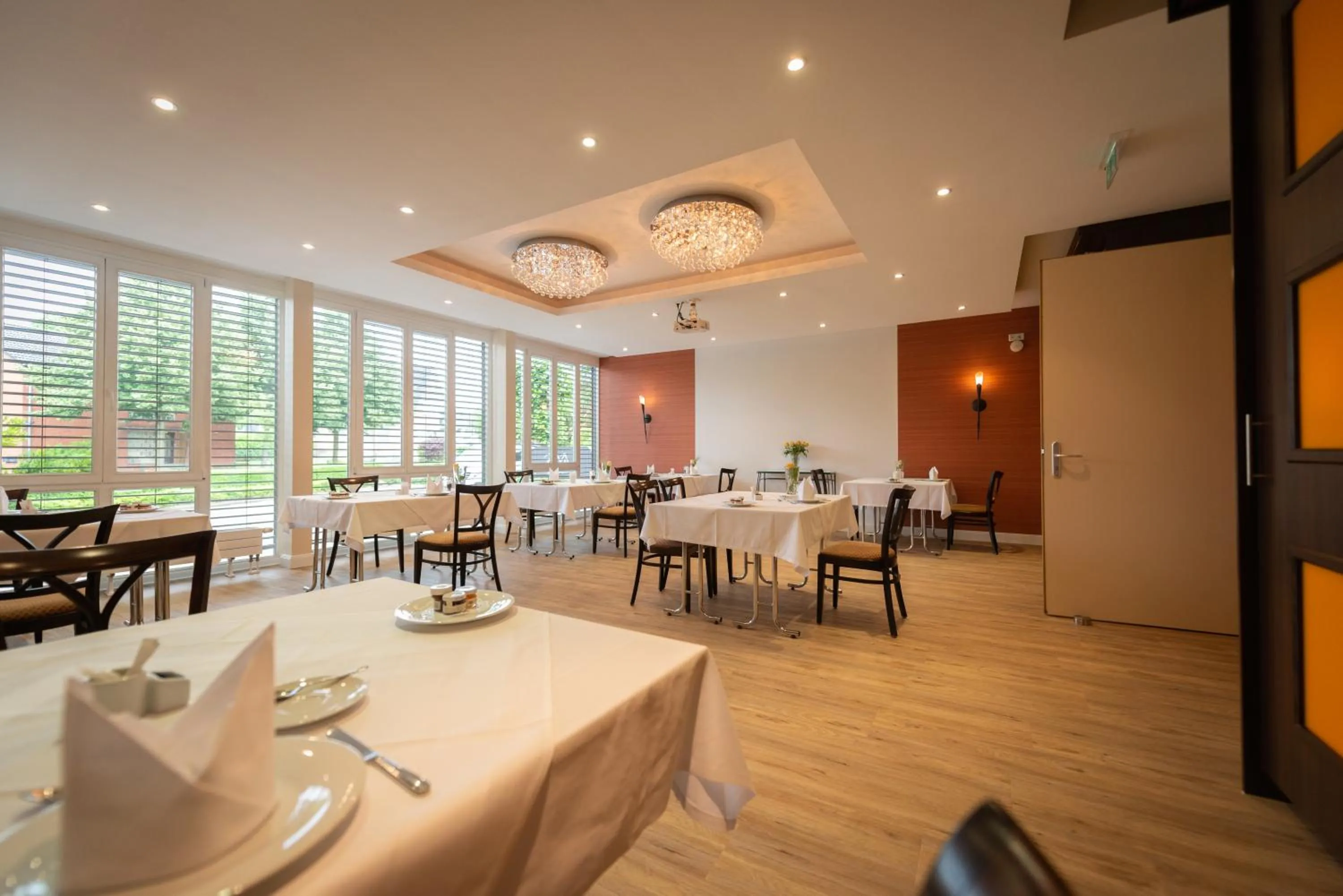 Restaurant/places to eat in Hotel & Restaurant Alte Schule