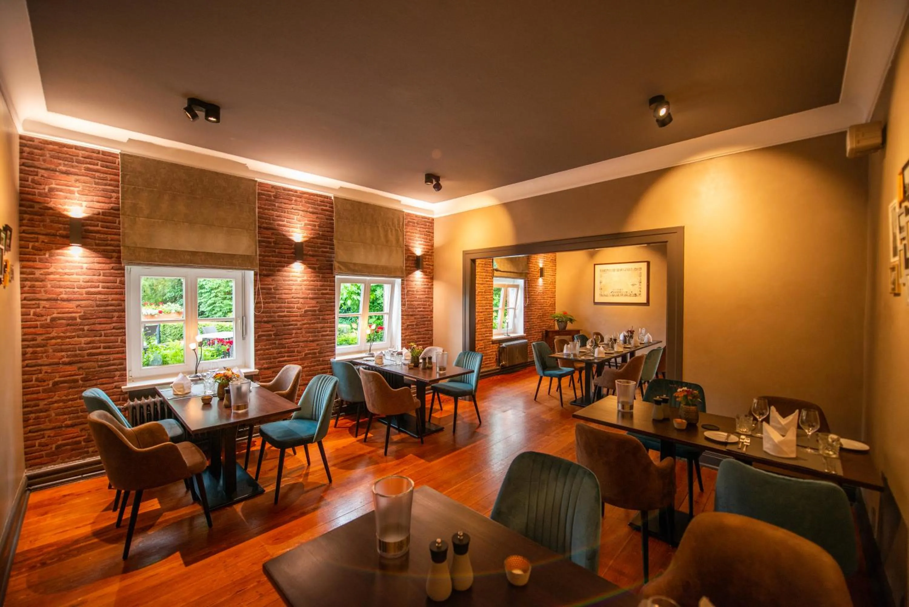Restaurant/places to eat in Hotel & Restaurant Alte Schule