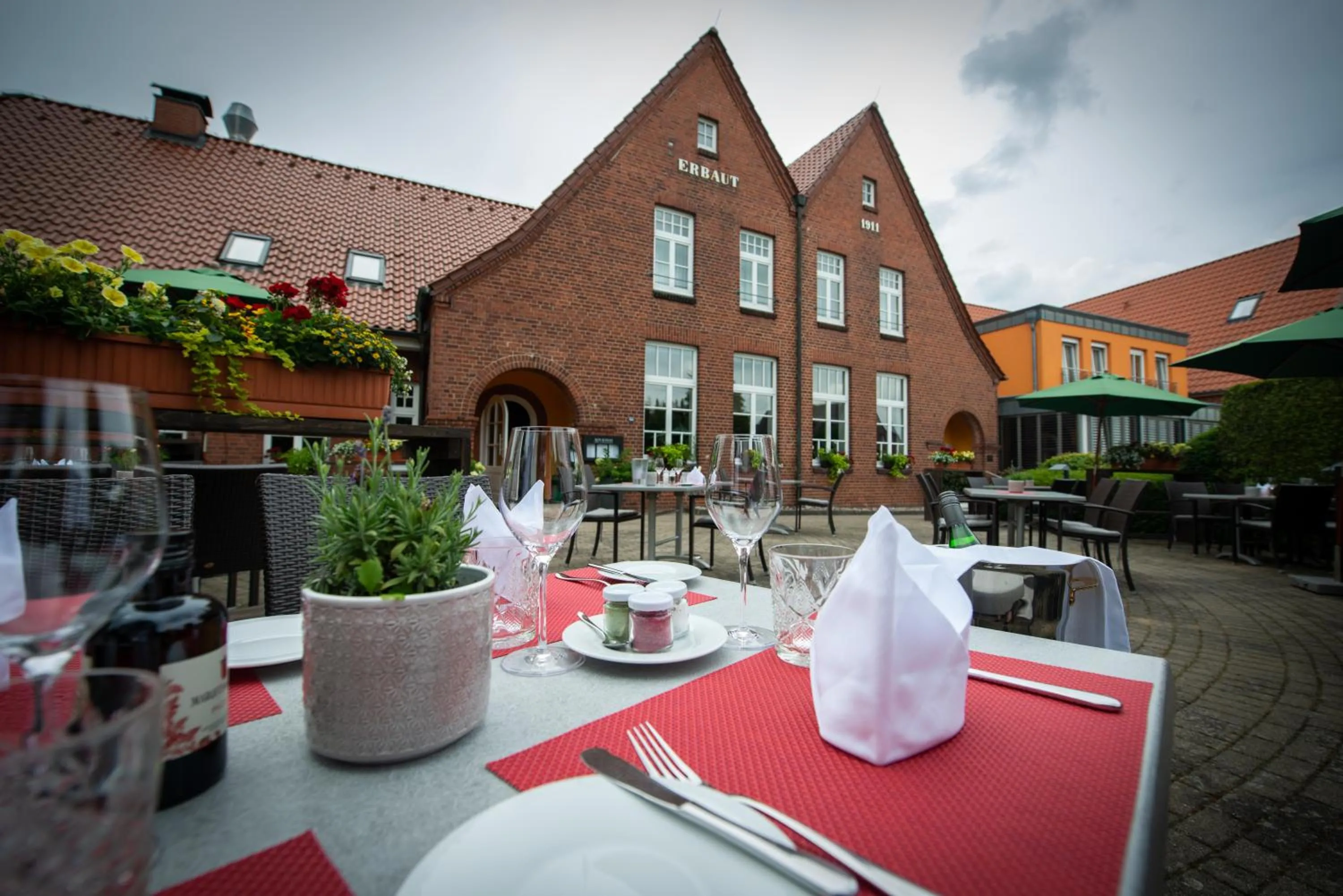 Patio in Hotel & Restaurant Alte Schule