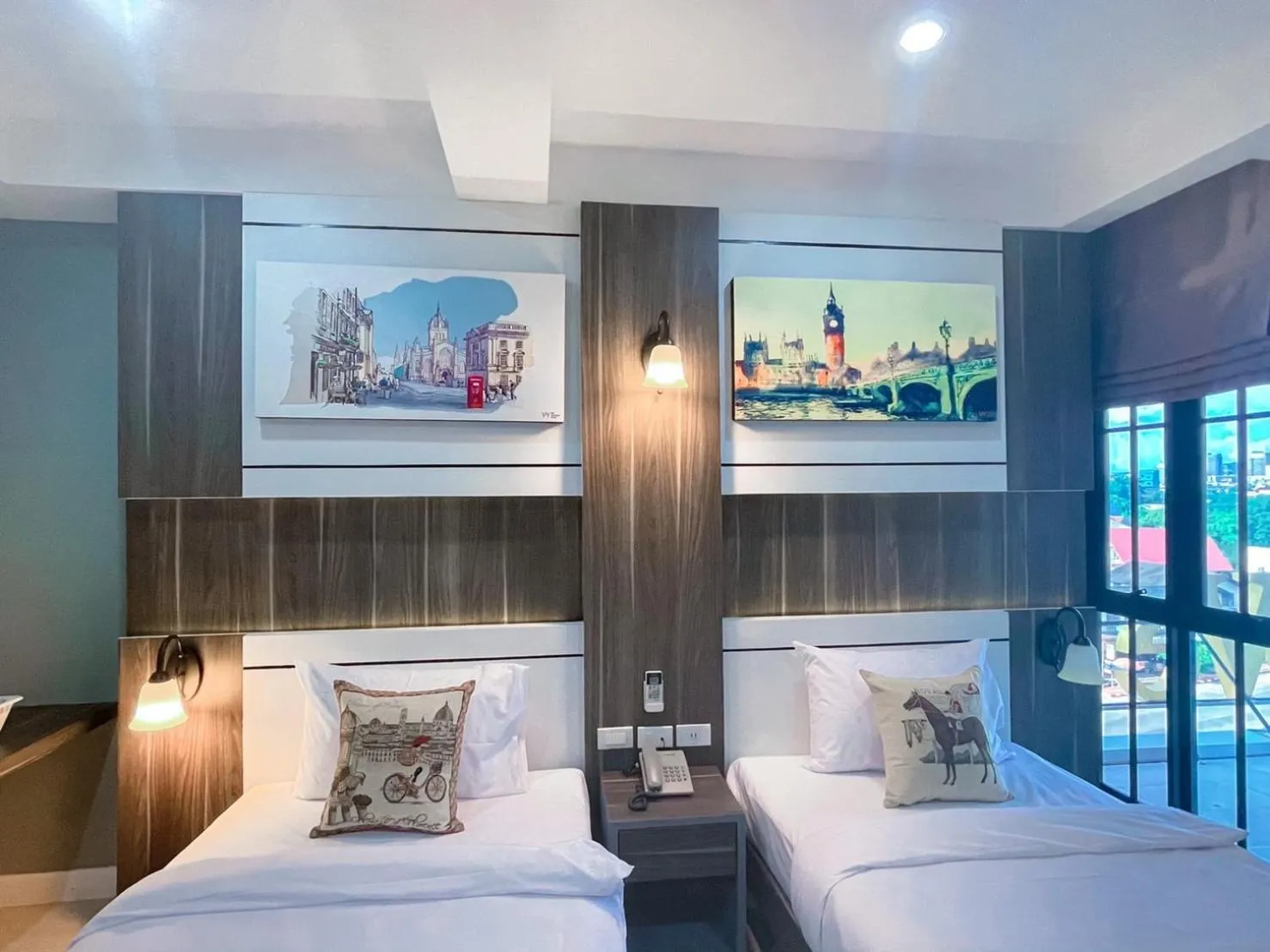 Bed in We Resident Hotel