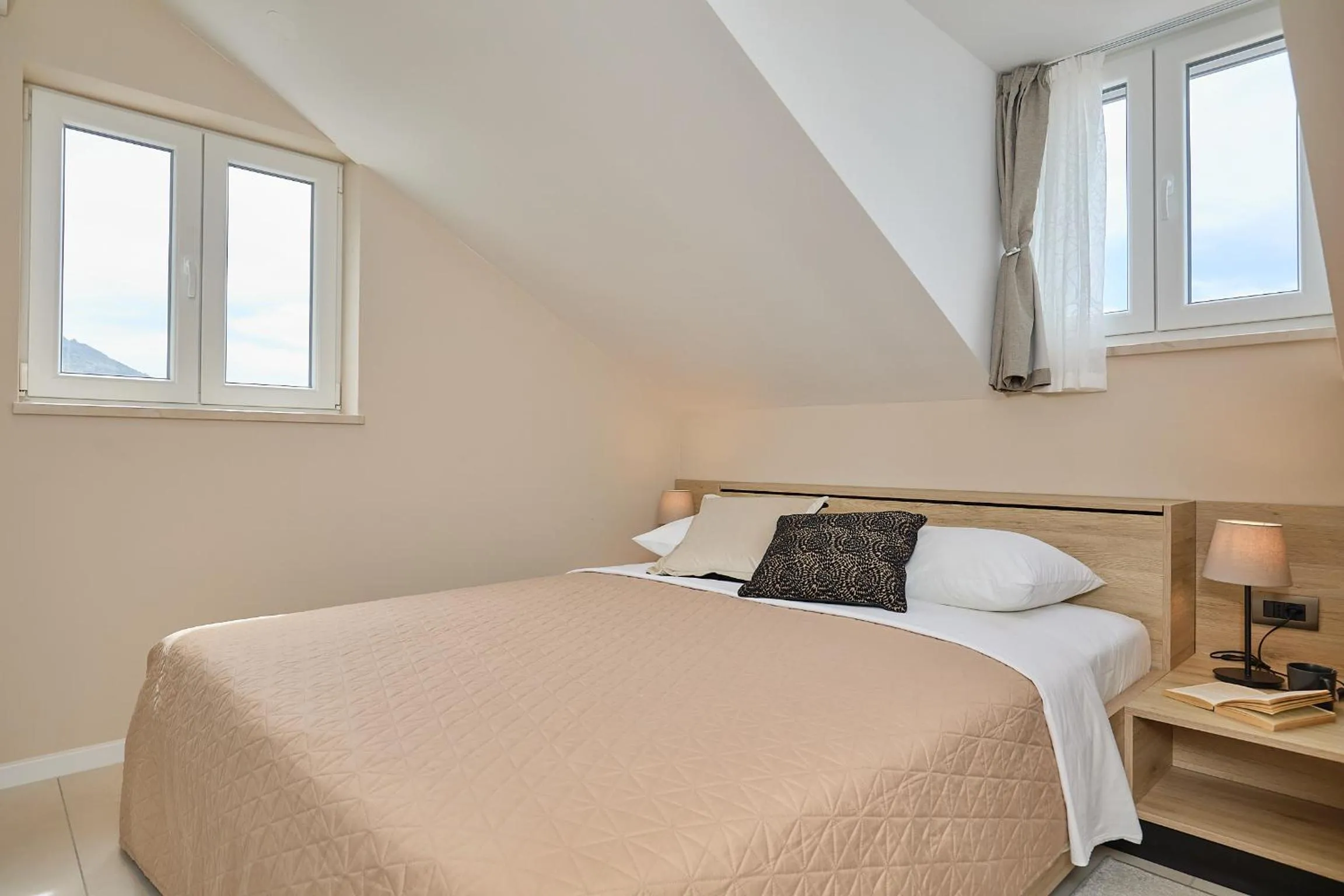 Bedroom, Bed in Hedera Estate, Hedera A32