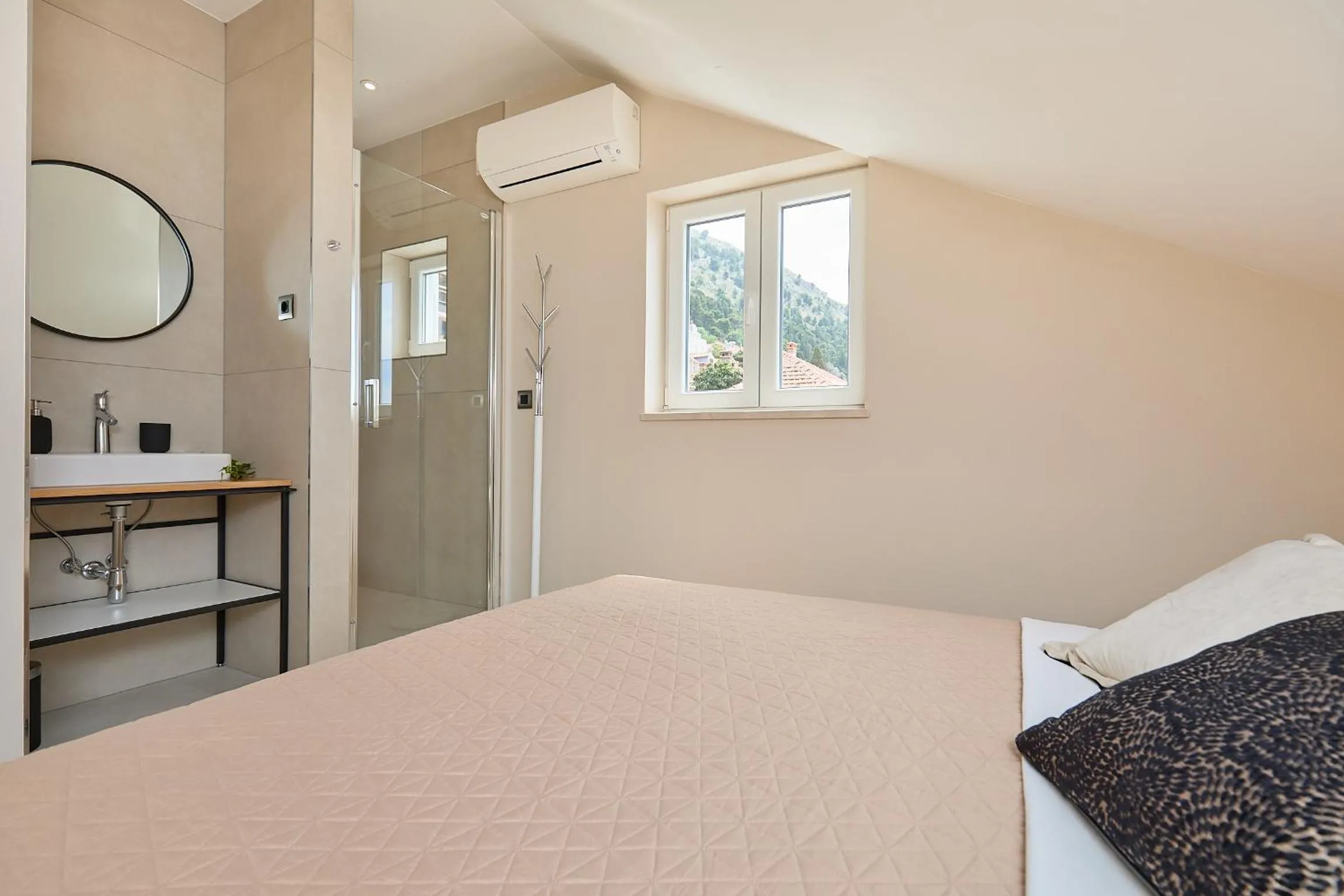 Bedroom, Bed in Hedera Estate, Hedera A32
