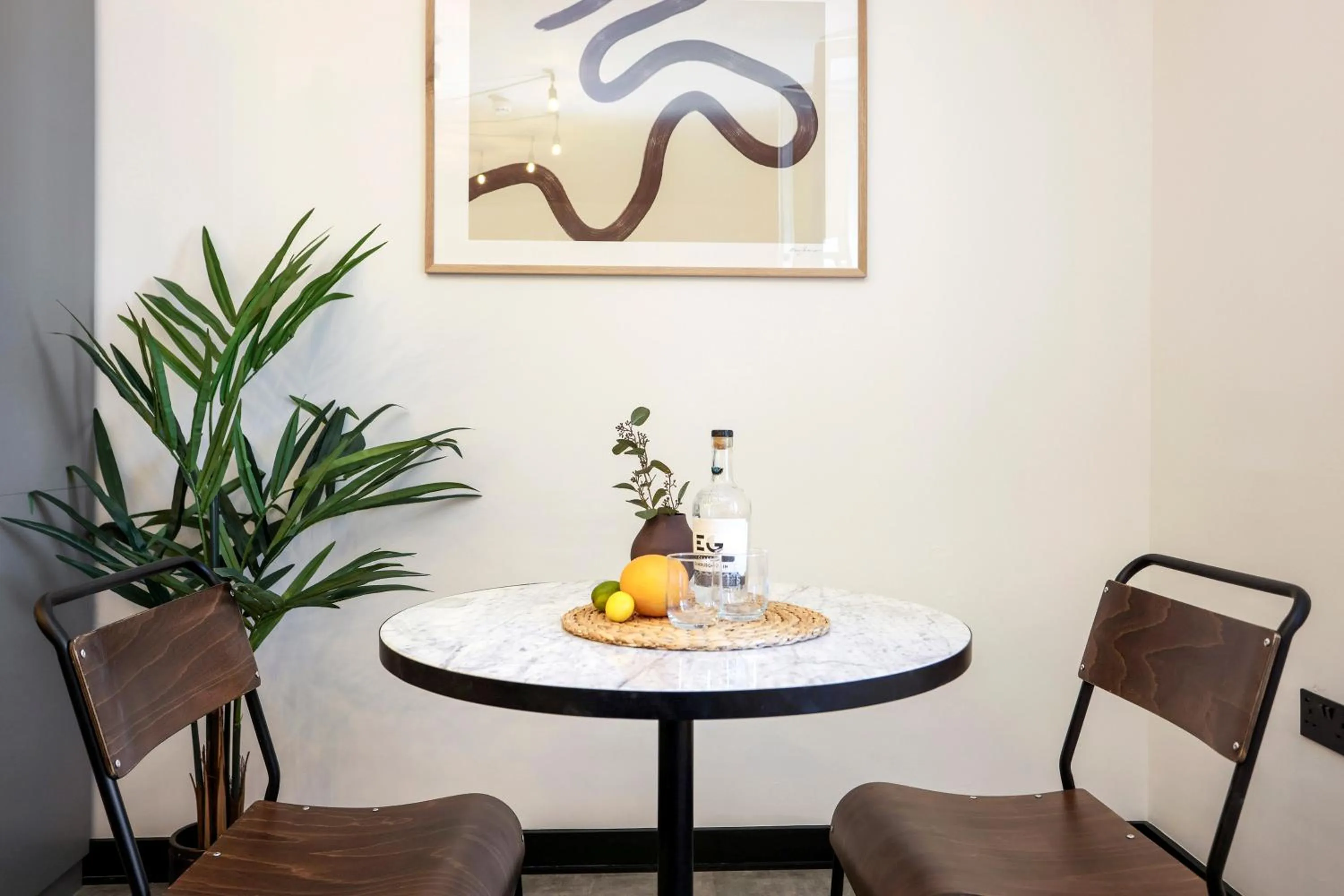 Dining area in The Brewers Rooms Contemporary Aparthotel