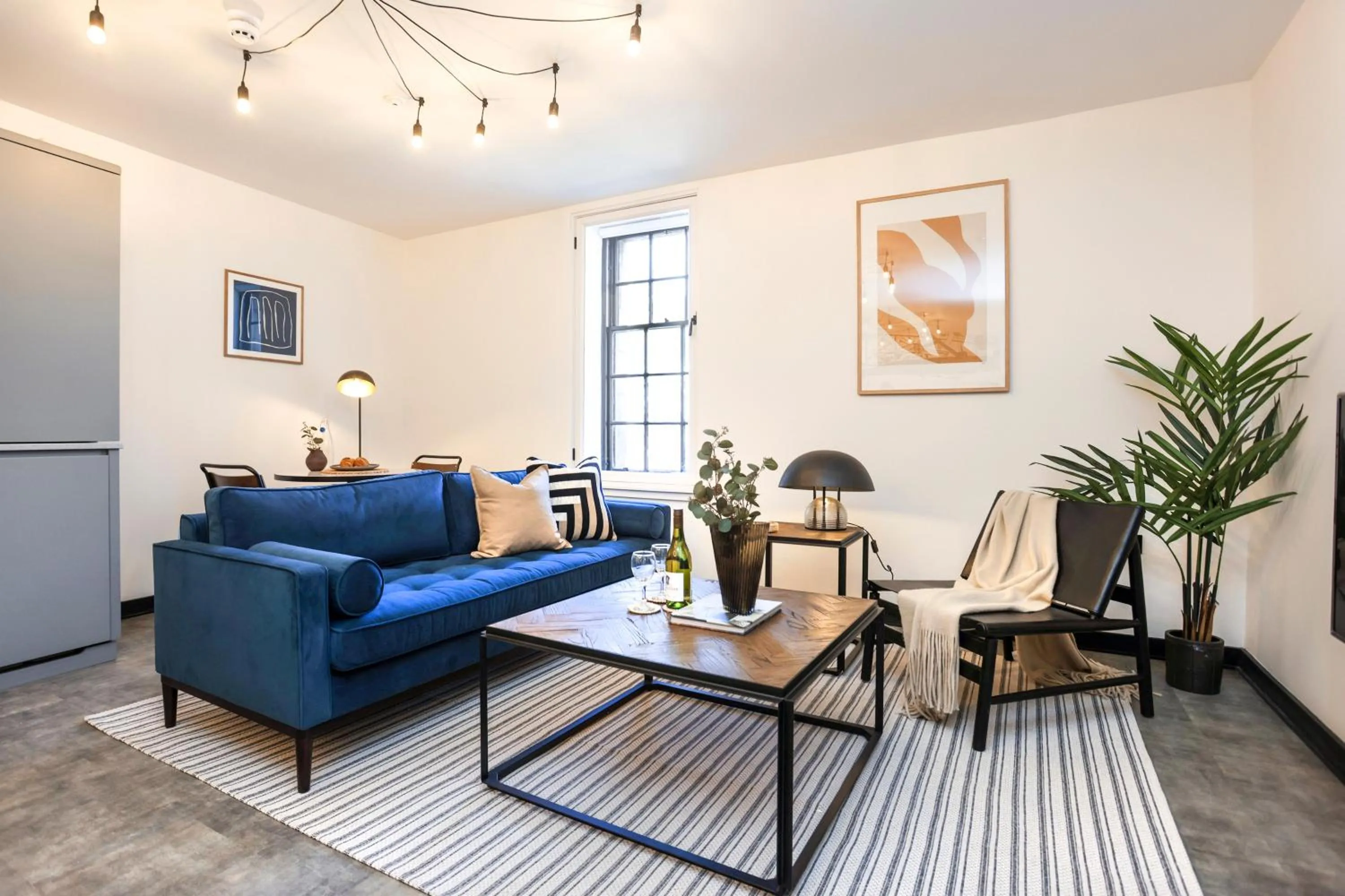 Living room in The Brewers Rooms Contemporary Aparthotel