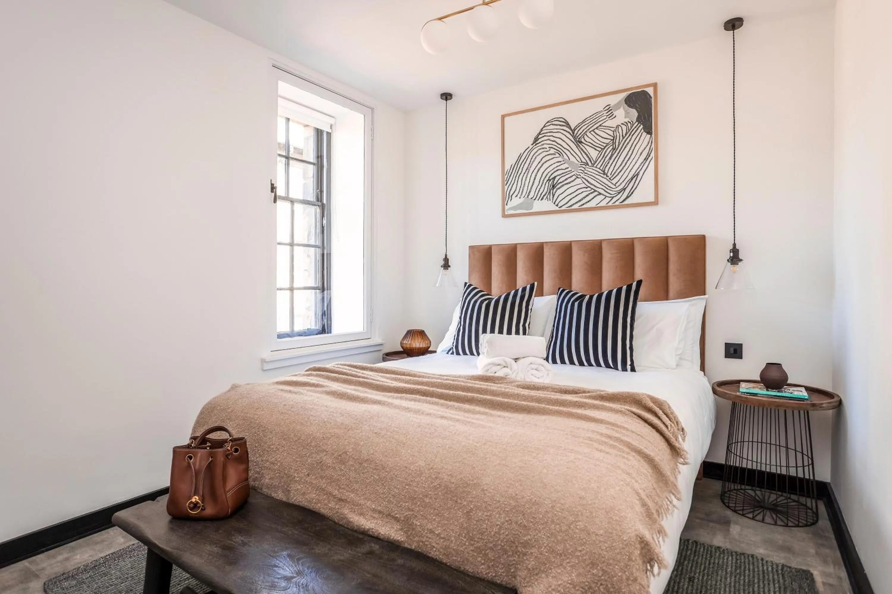 Bed in The Brewers Rooms Contemporary Aparthotel