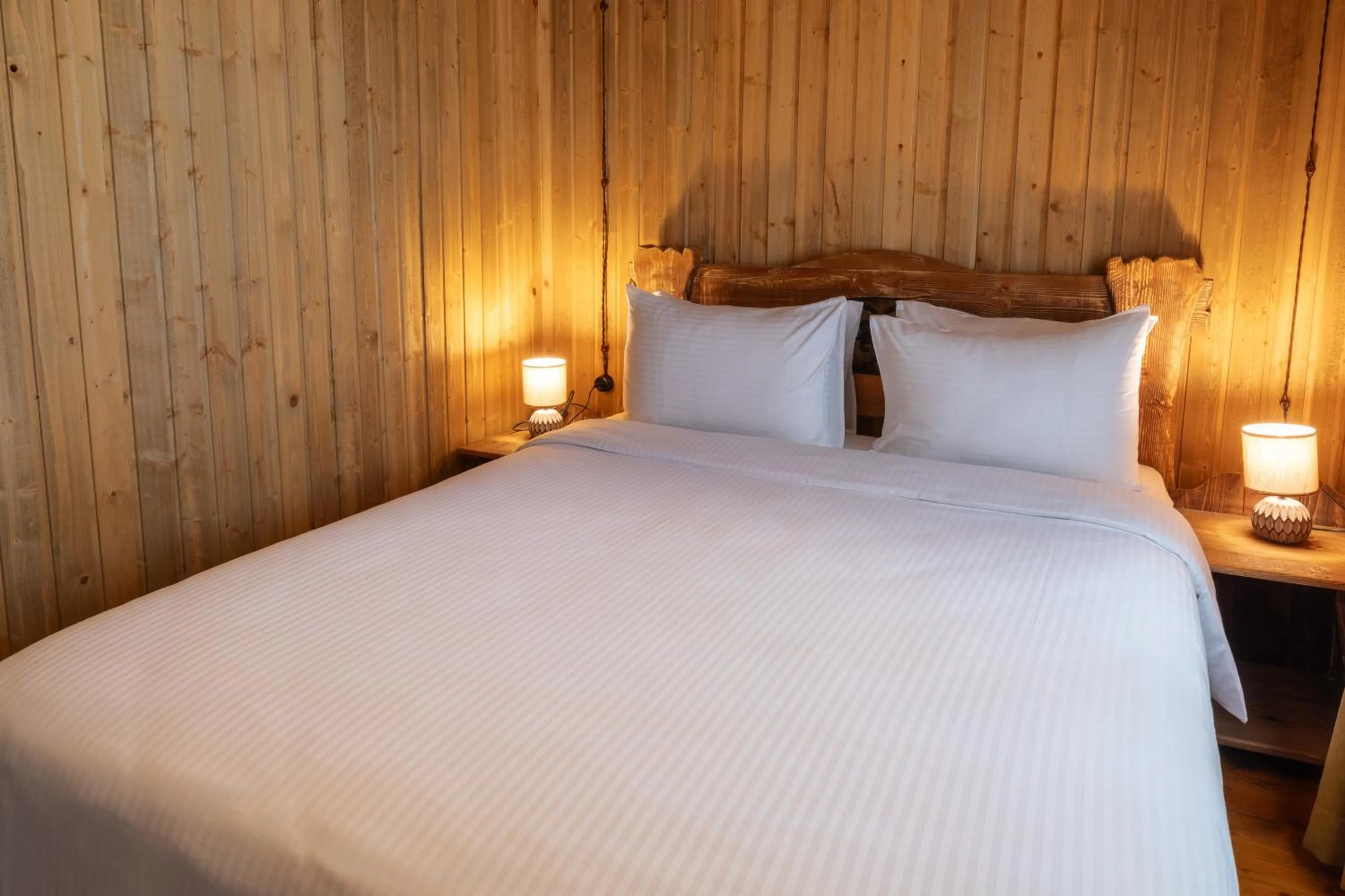 Bed in Hotel Chateau Kvirike