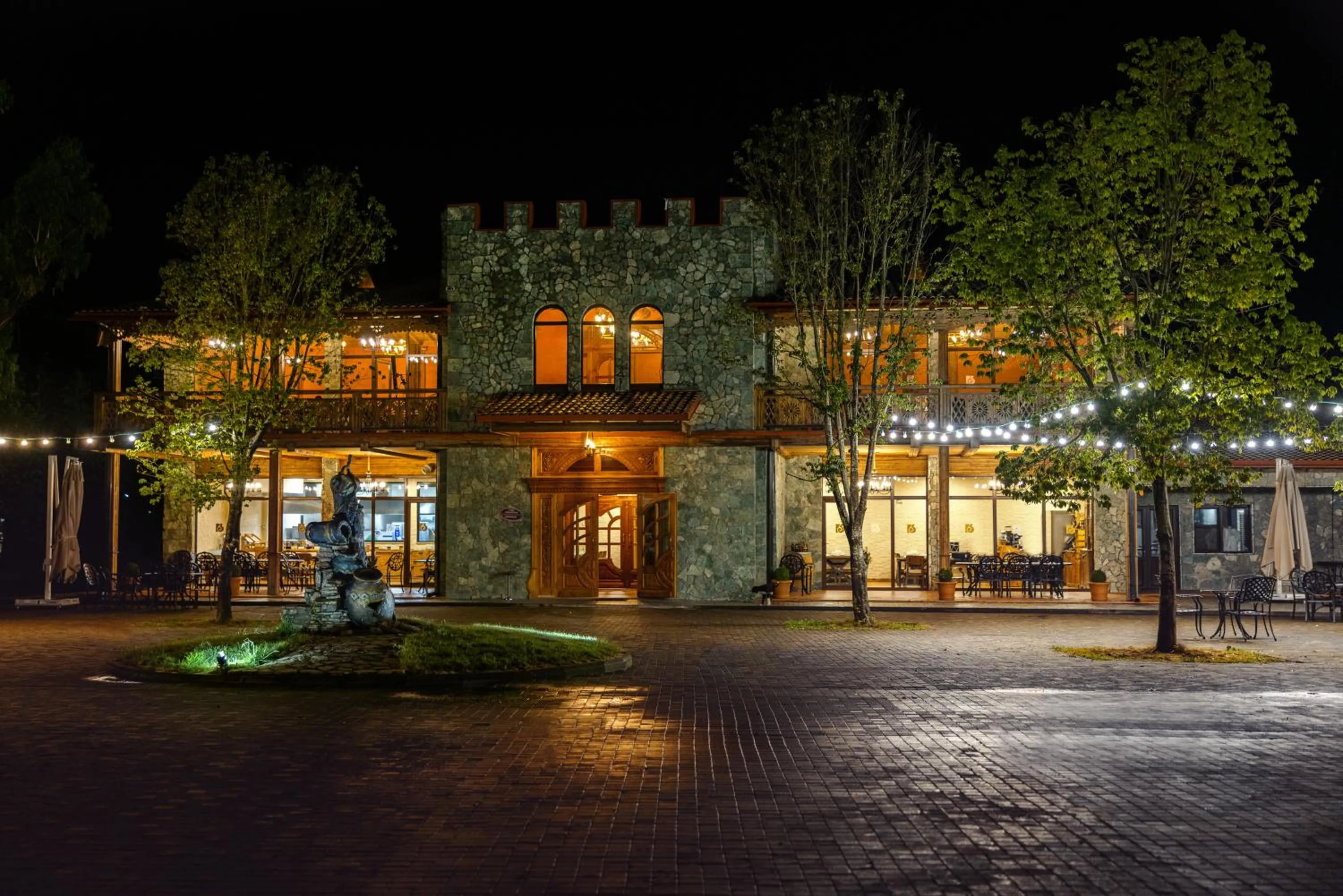 Property building in Hotel Chateau Kvirike