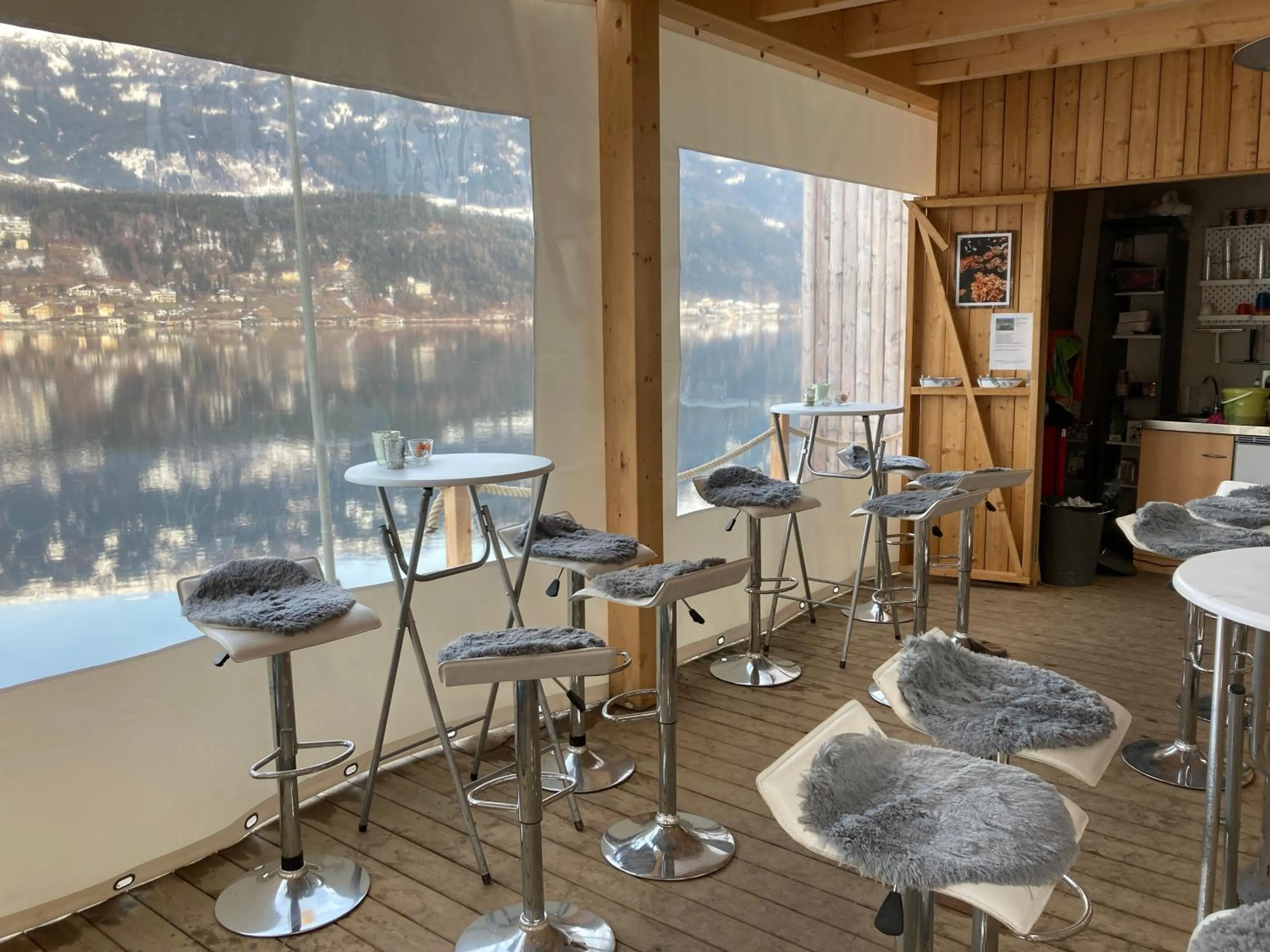 Balcony/Terrace in Kantor Village am Millstätter See - Boutique-Chalets und Lodges