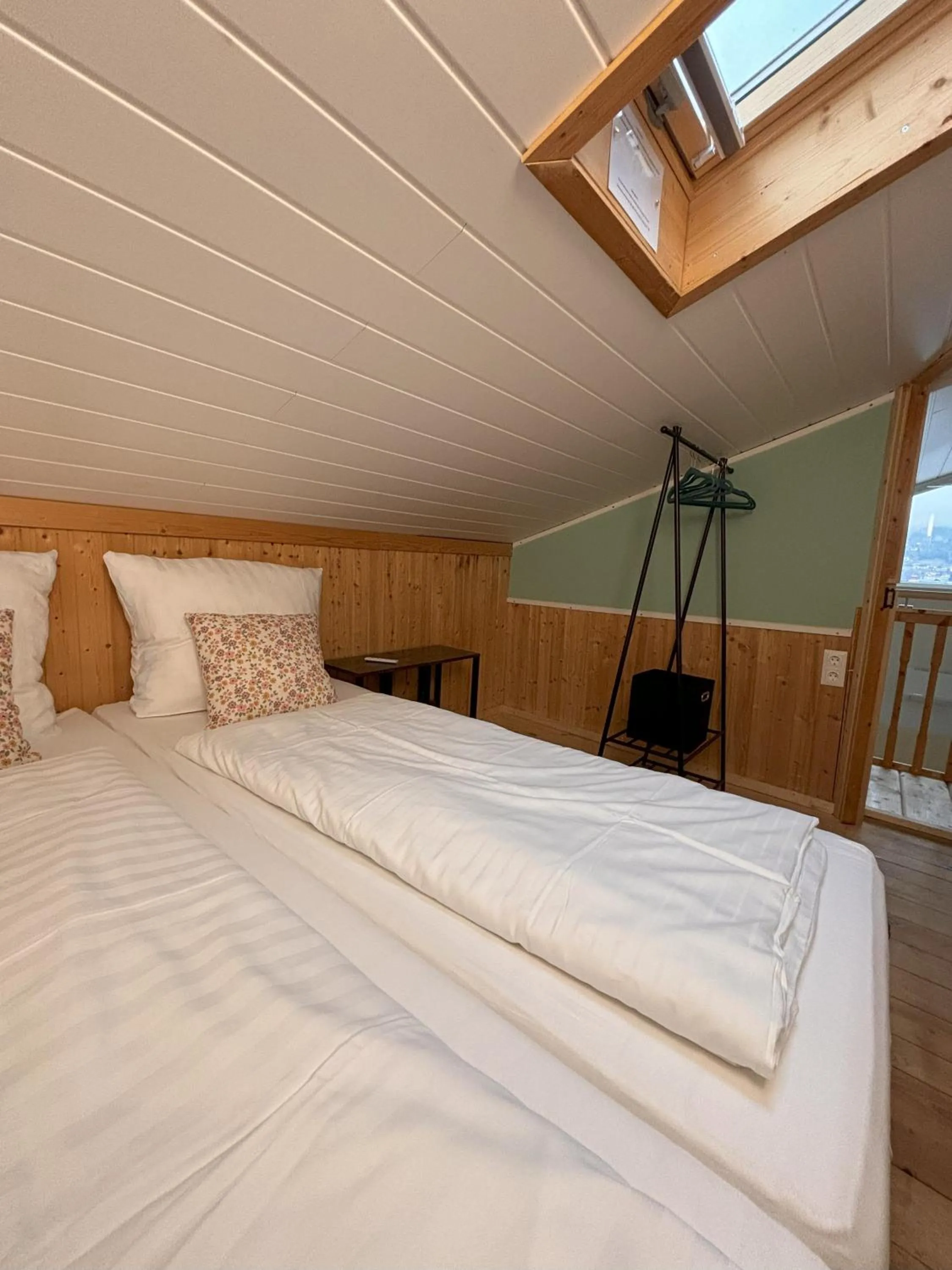 Bedroom, Bed in Kantor Village am Millstätter See - Boutique-Chalets und Lodges
