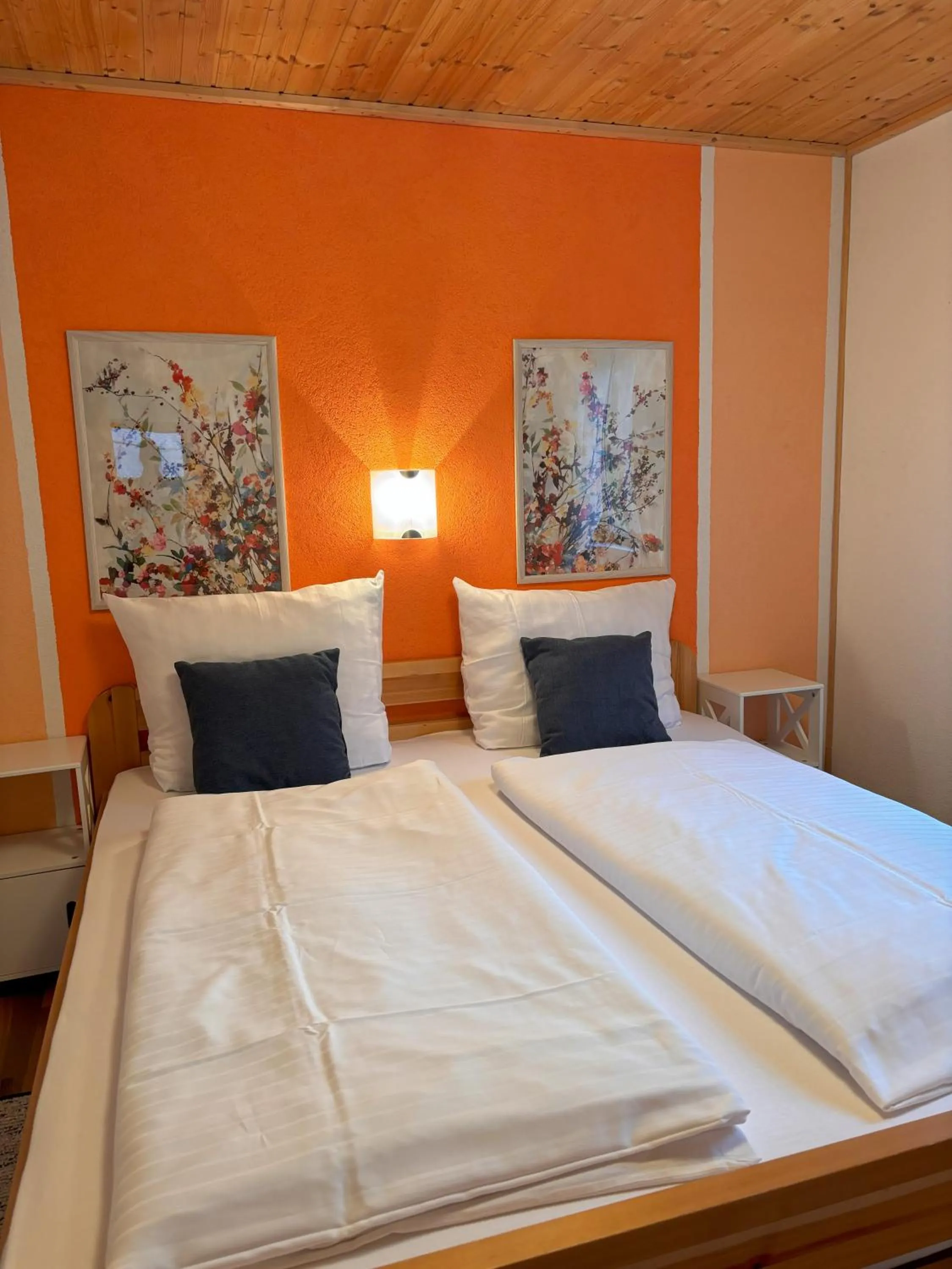 Bedroom, Bed in Kantor Village am Millstätter See - Boutique-Chalets und Lodges