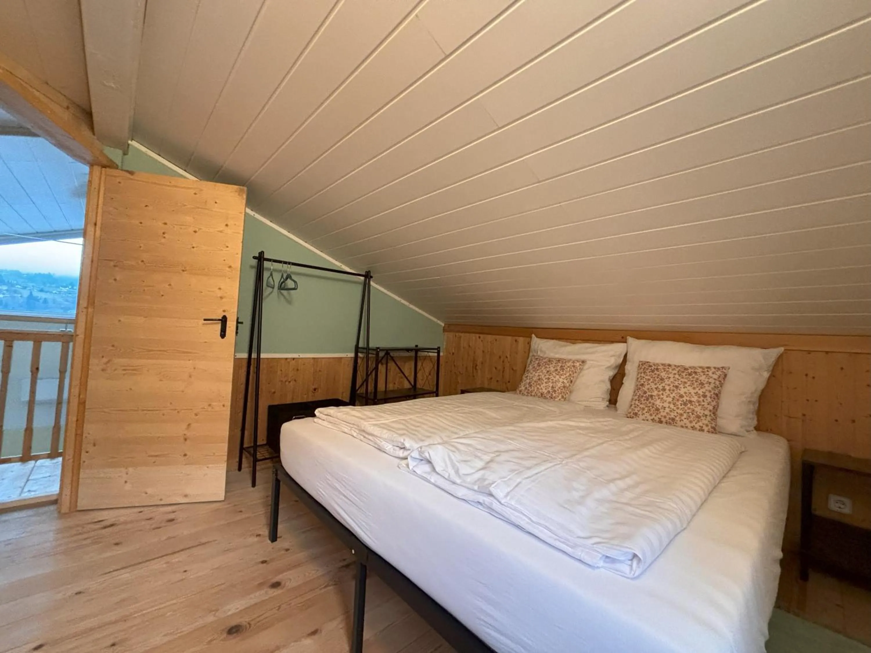 Bedroom, Bed in Kantor Village am Millstätter See - Boutique-Chalets und Lodges