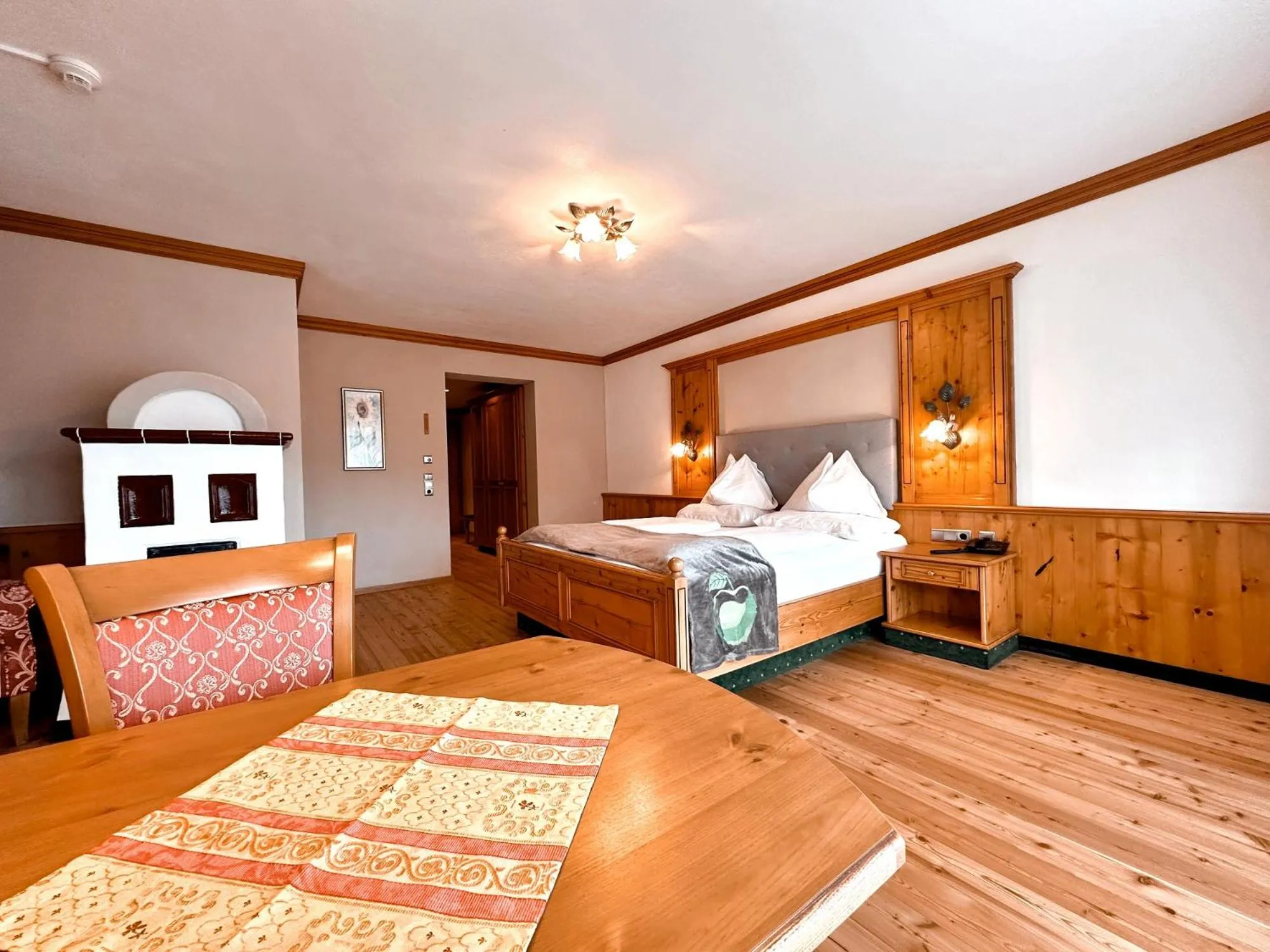 Bed in Hotel Das Urbisgut