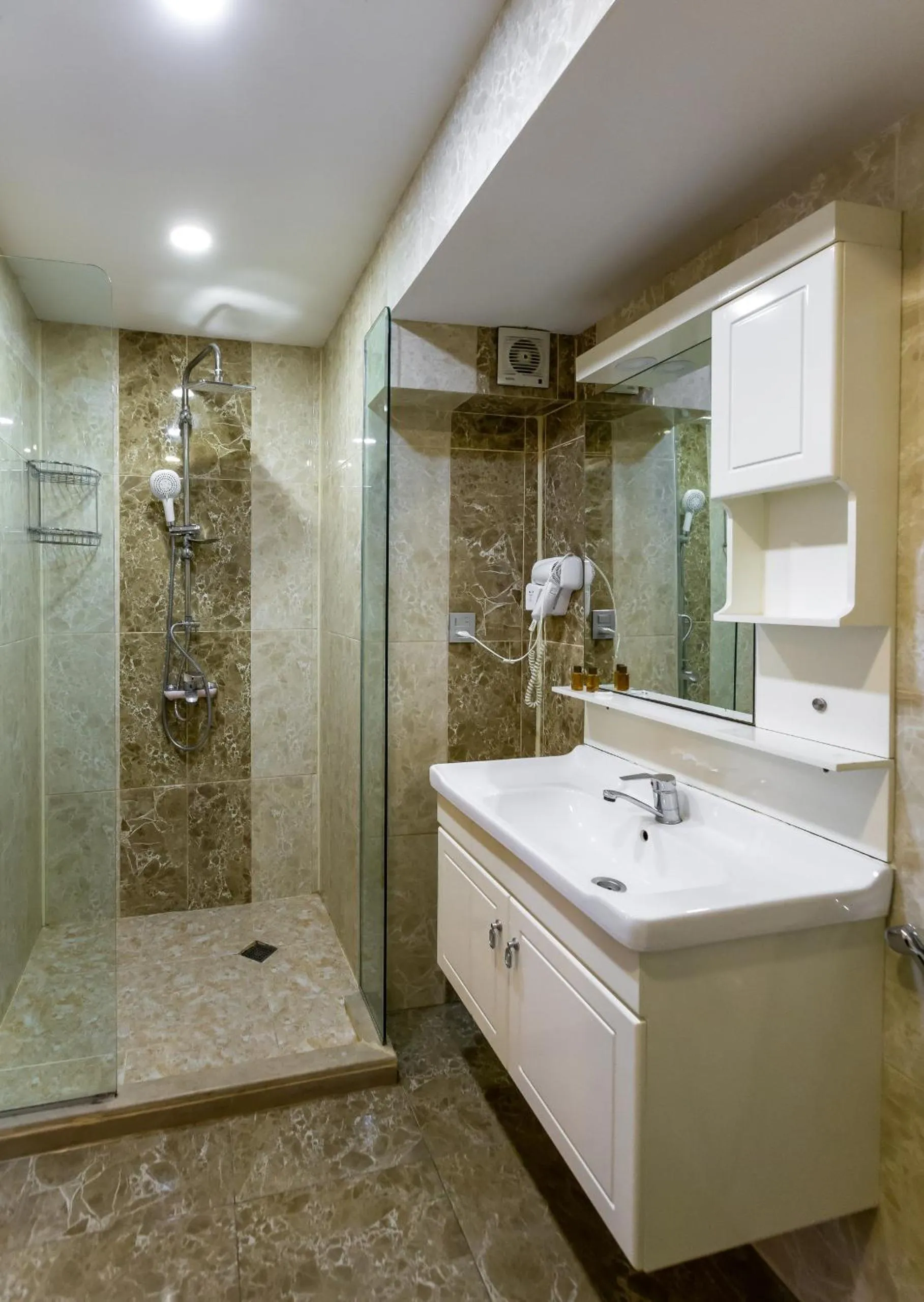 Toilet in Moss Art Boutique Hotel