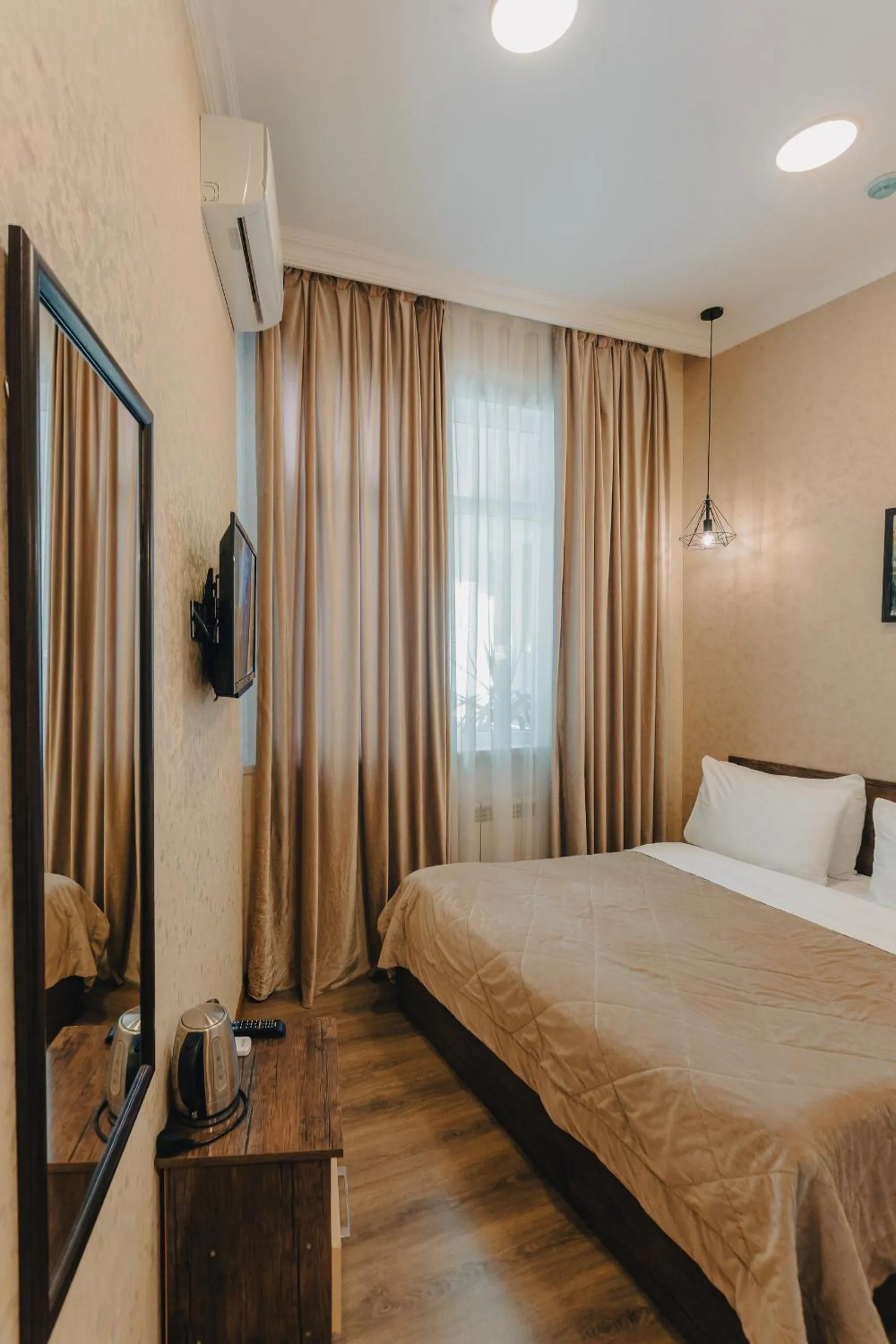 Bedroom, Bed in Moss Art Boutique Hotel