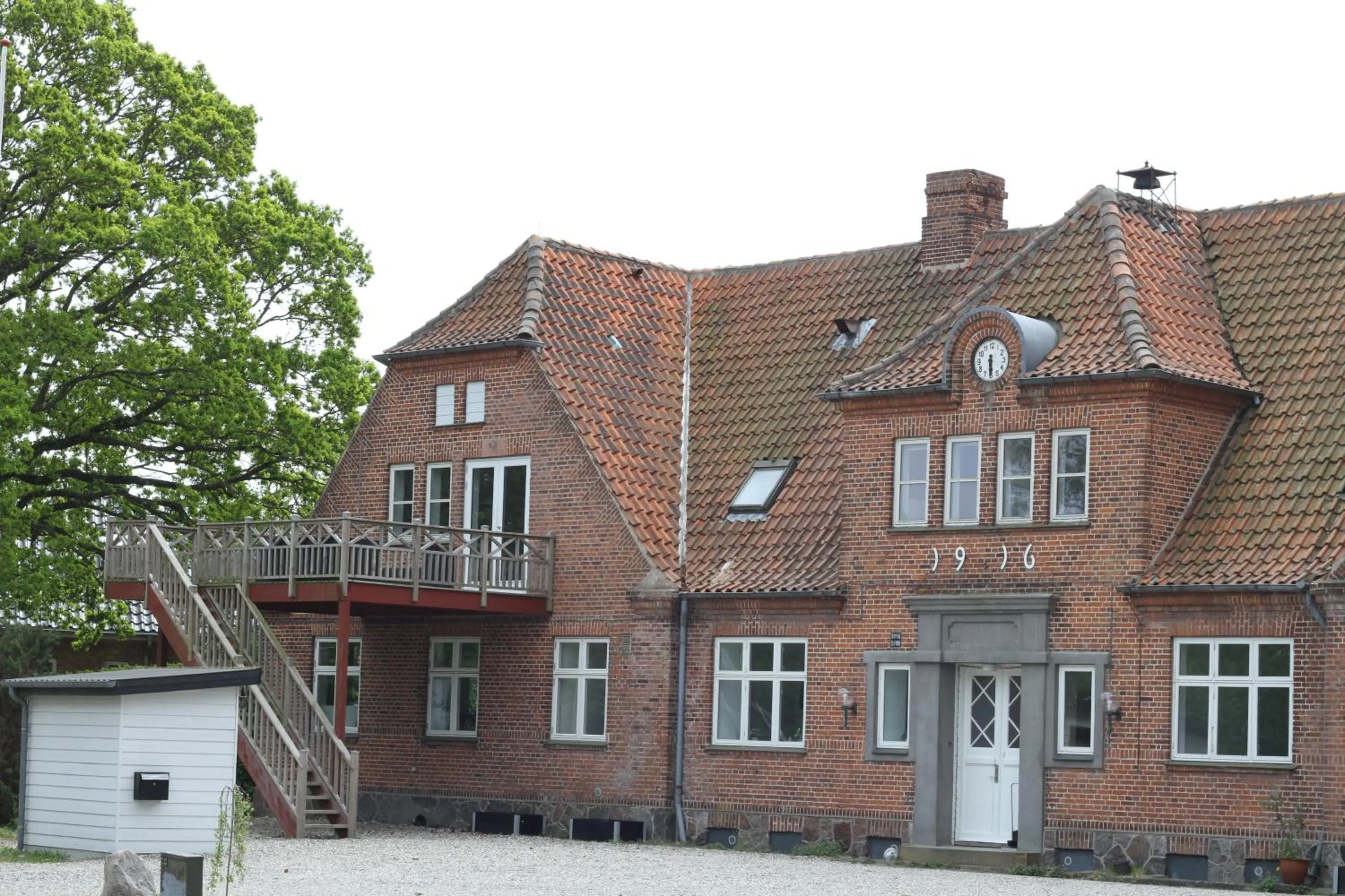 Property building in Hotel Stokkegaarden's BnB & Apartments