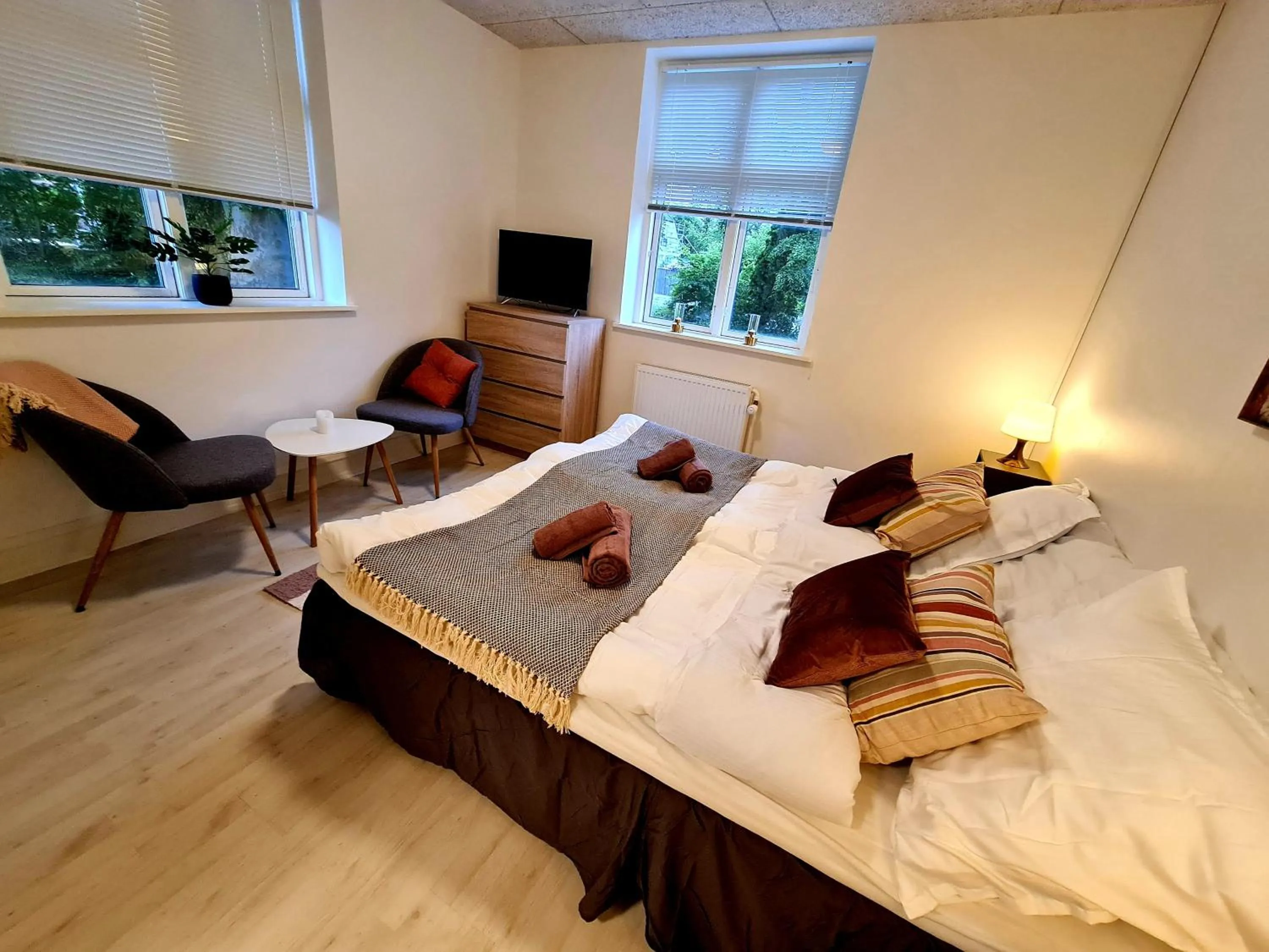 Bed in Hotel Stokkegaarden's BnB & Apartments