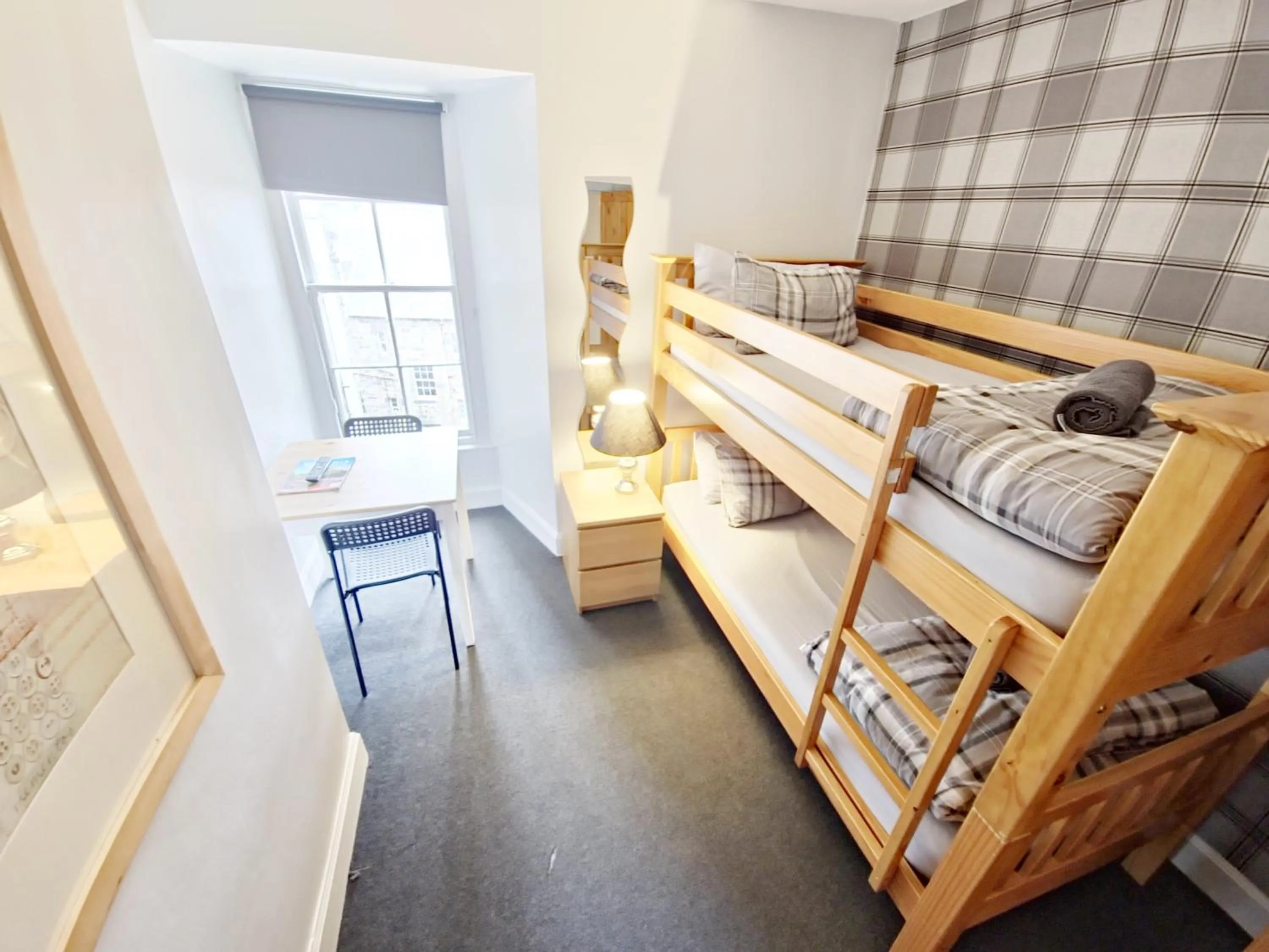 Bedroom, Bed in Edinburgh Backpackers - over 18s only