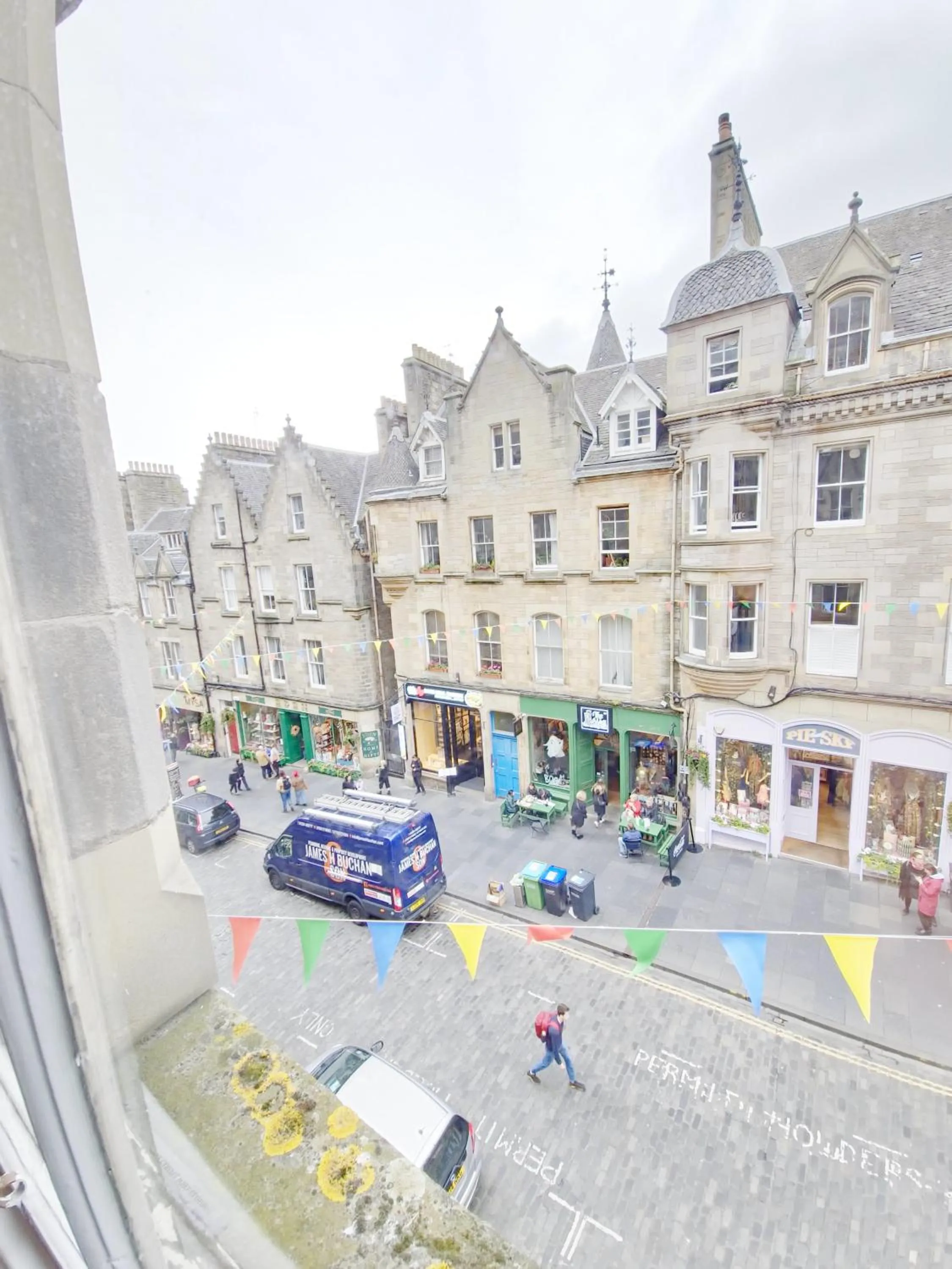 Street view in Edinburgh Backpackers - over 18s only