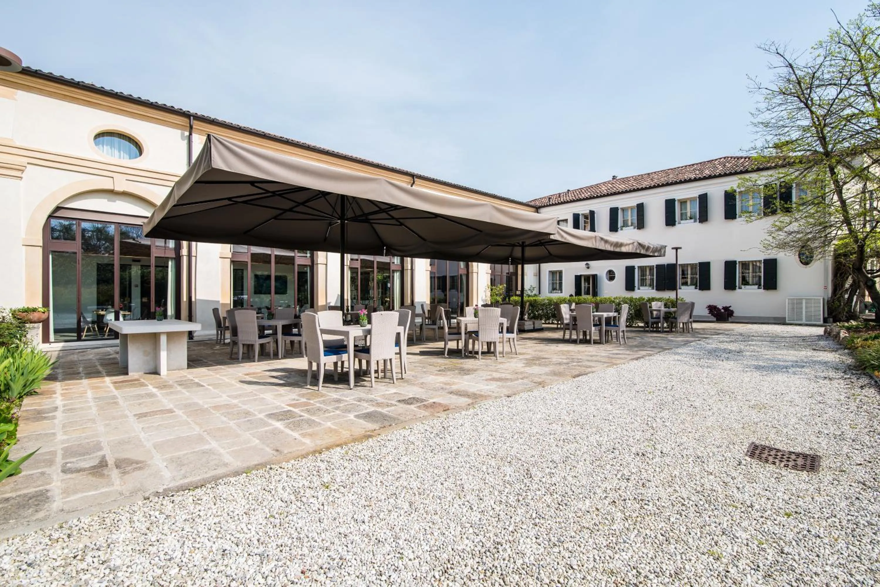 Facade/entrance in Hotel Ristorante Magia del Brenta