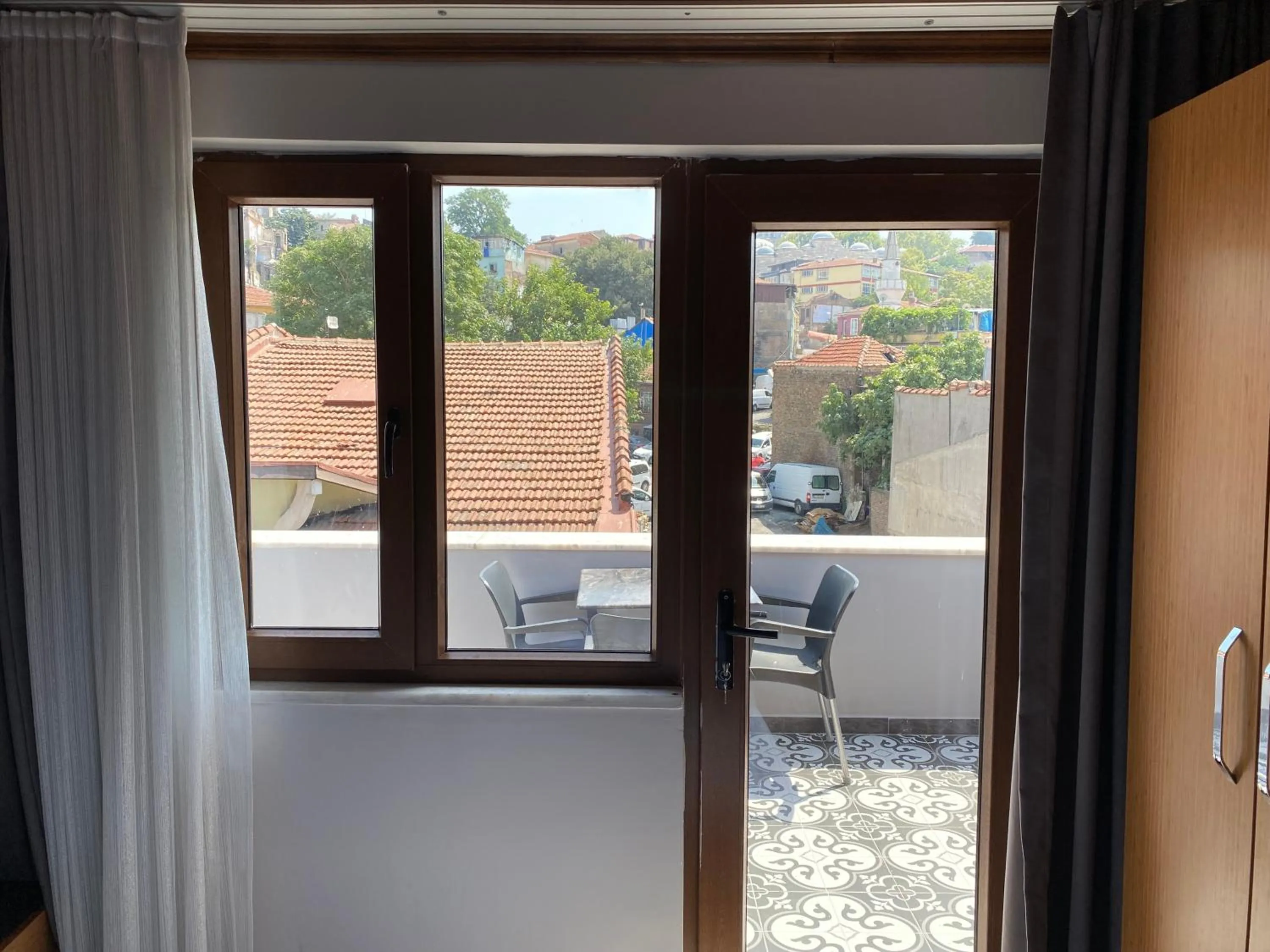 Balcony/Terrace in Victorious Hotel