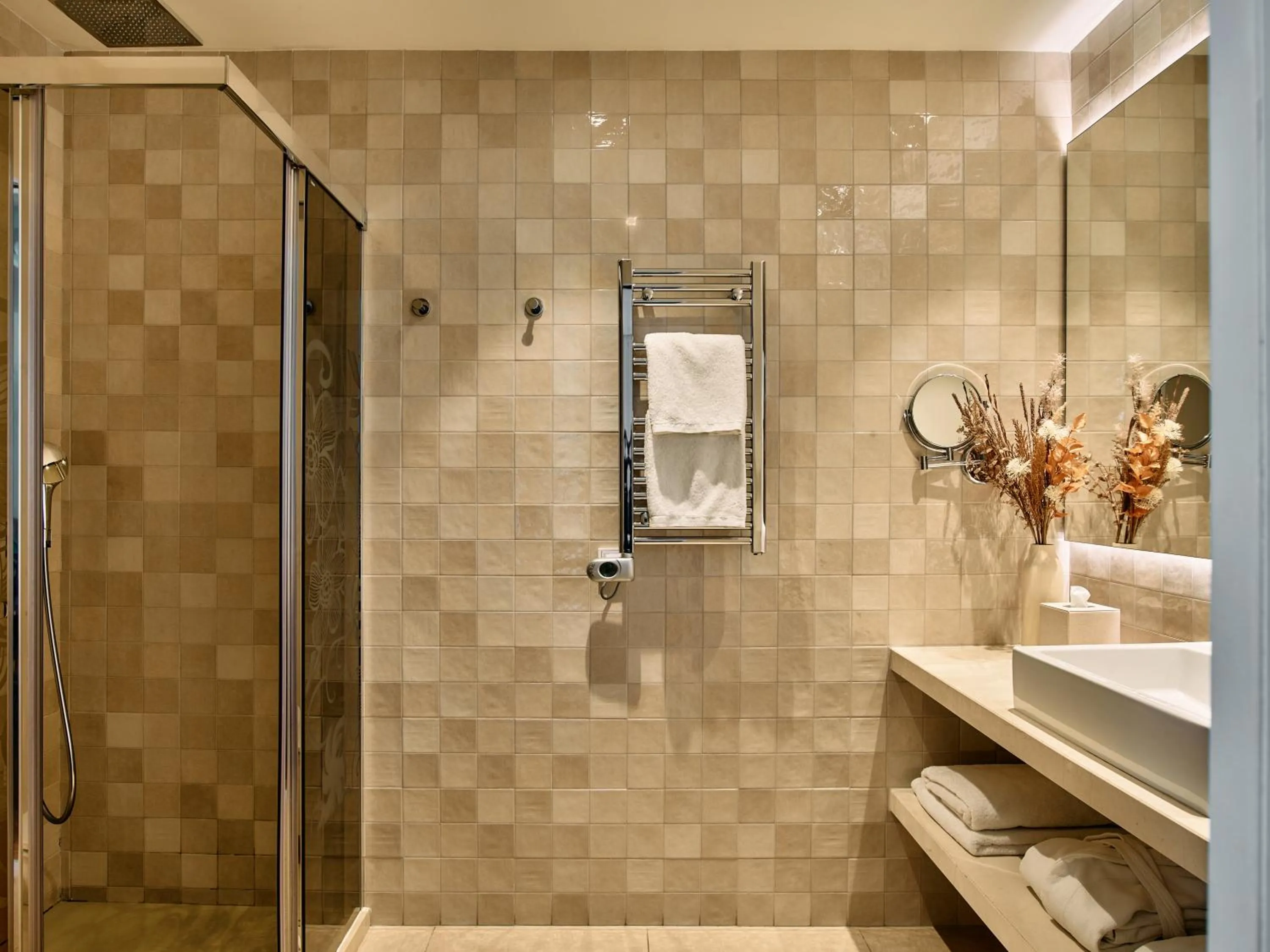 Shower in Hotel El Pilar Andalucia