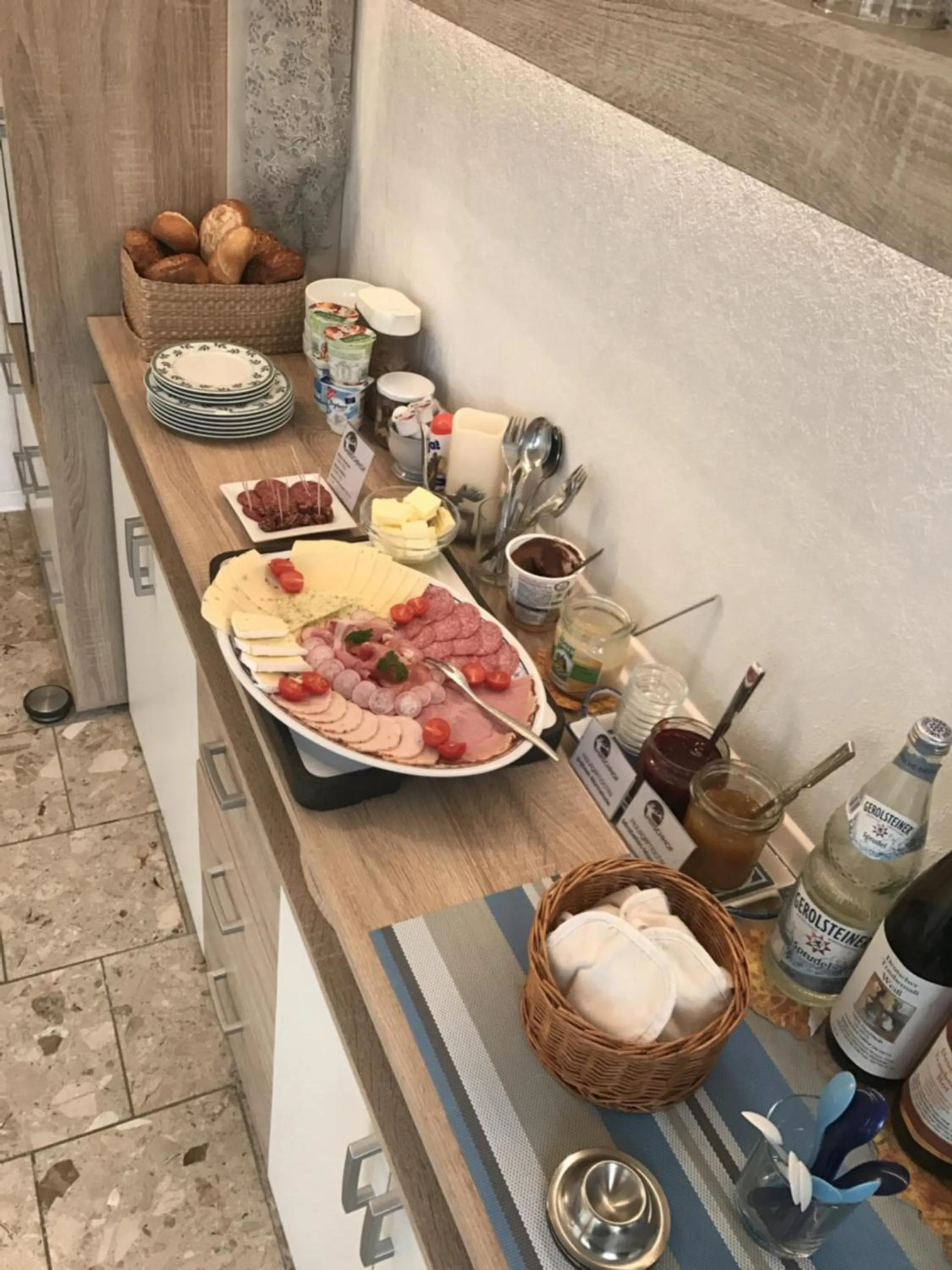 Pension und Weingut Hirschhof