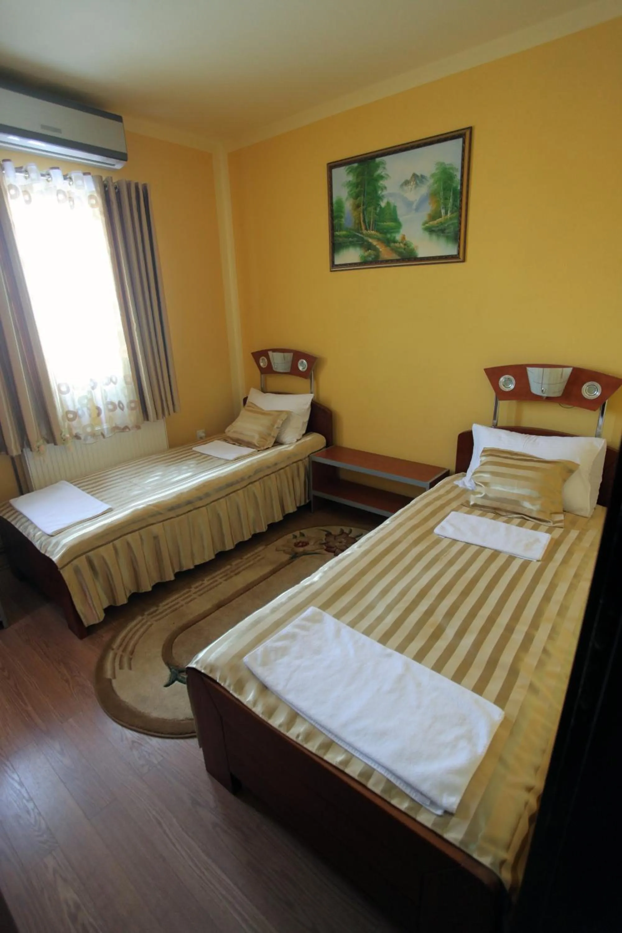 Photo of the whole room, Bed in Villa Atina