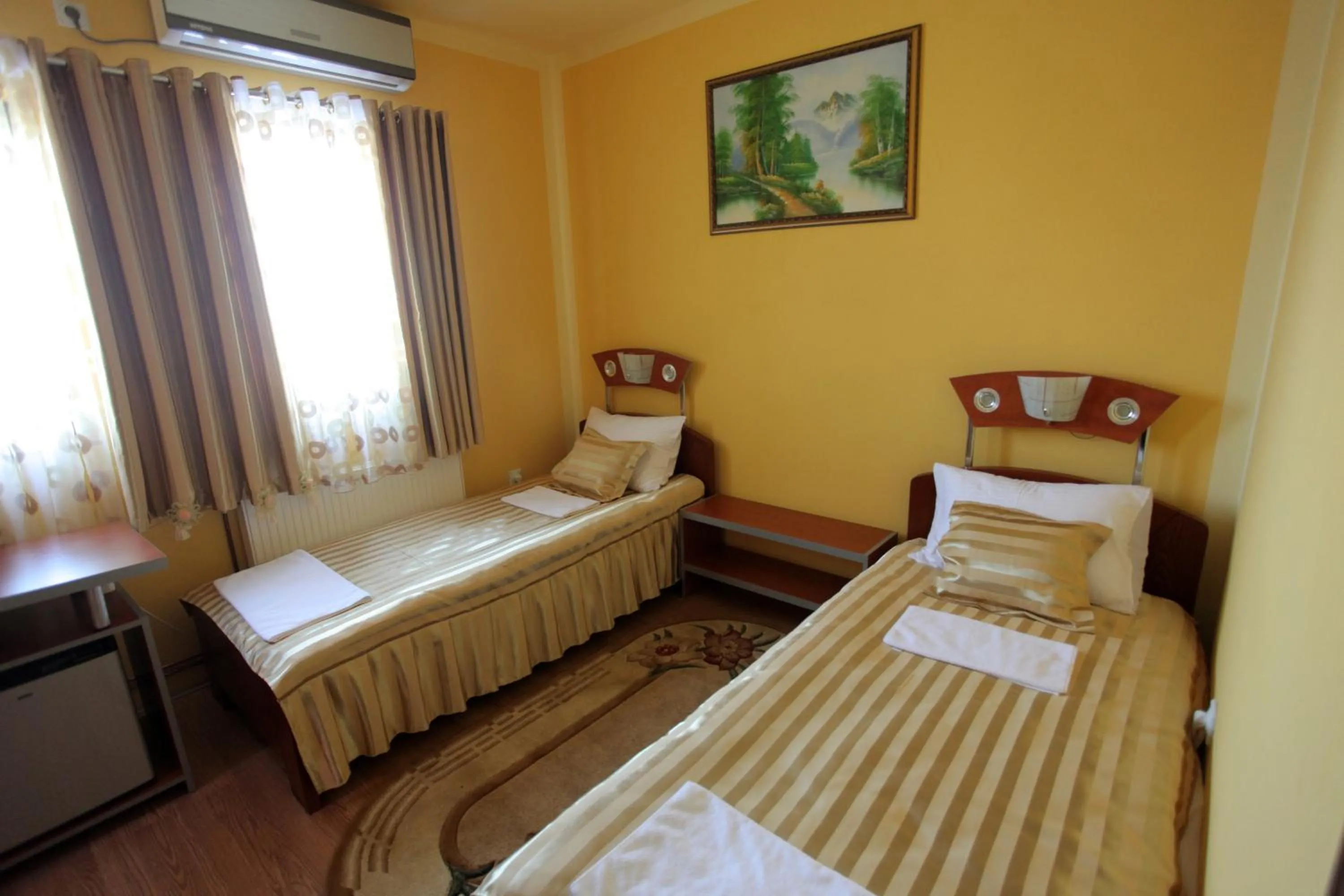 Day, Bed in Villa Atina