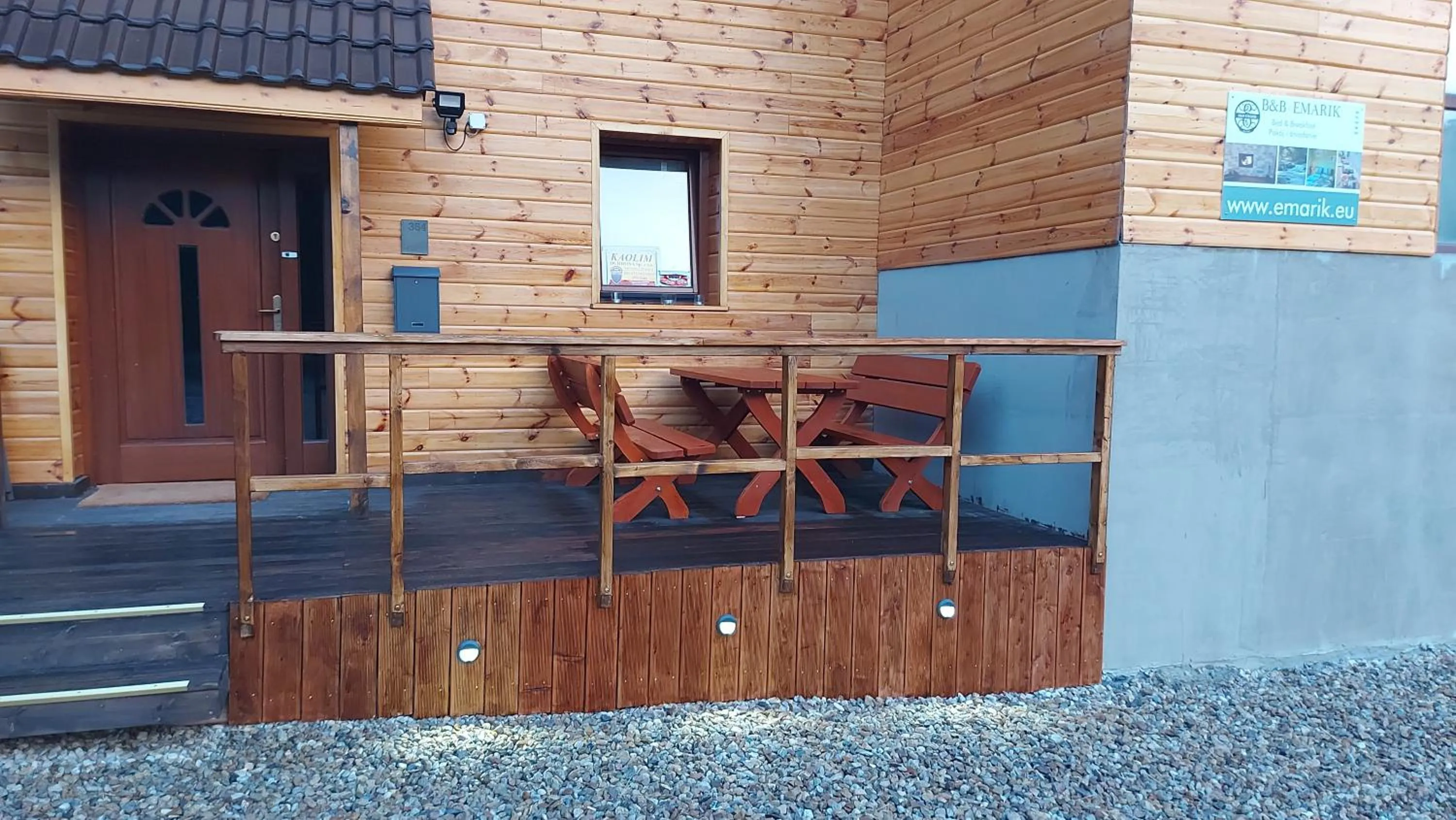 Facade/entrance in B&B Emarik