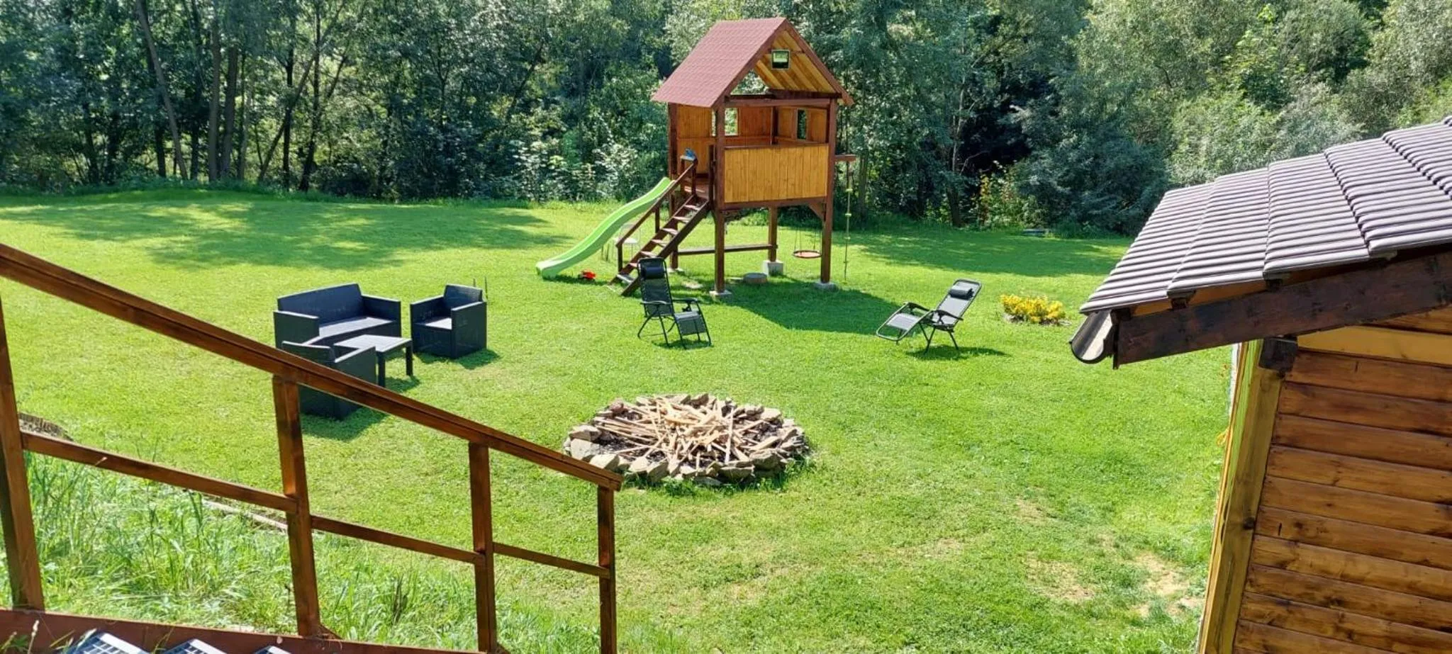 Children play ground in B&B Emarik