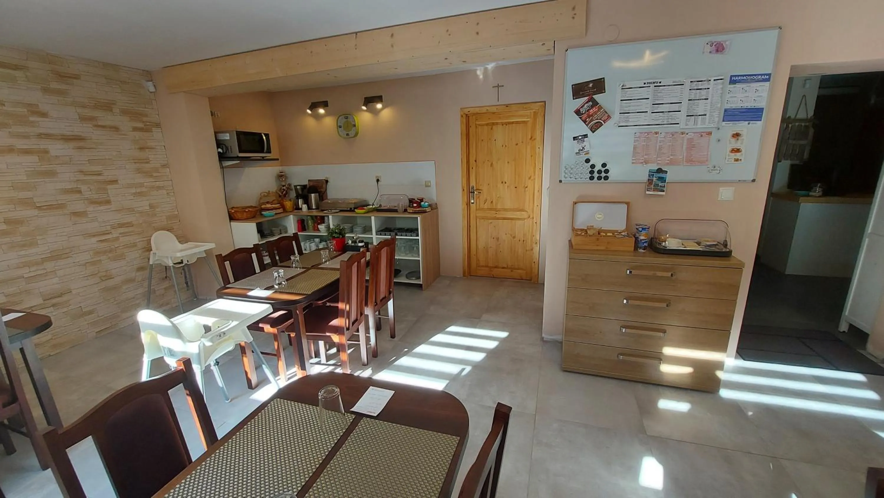 Breakfast in B&B Emarik