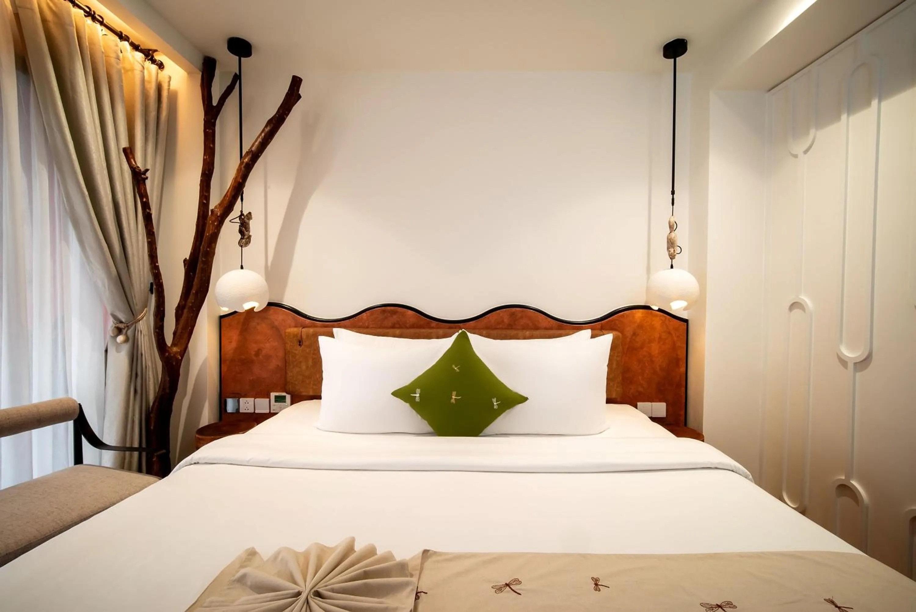 Bed in Me Saigon Boutique Hotel