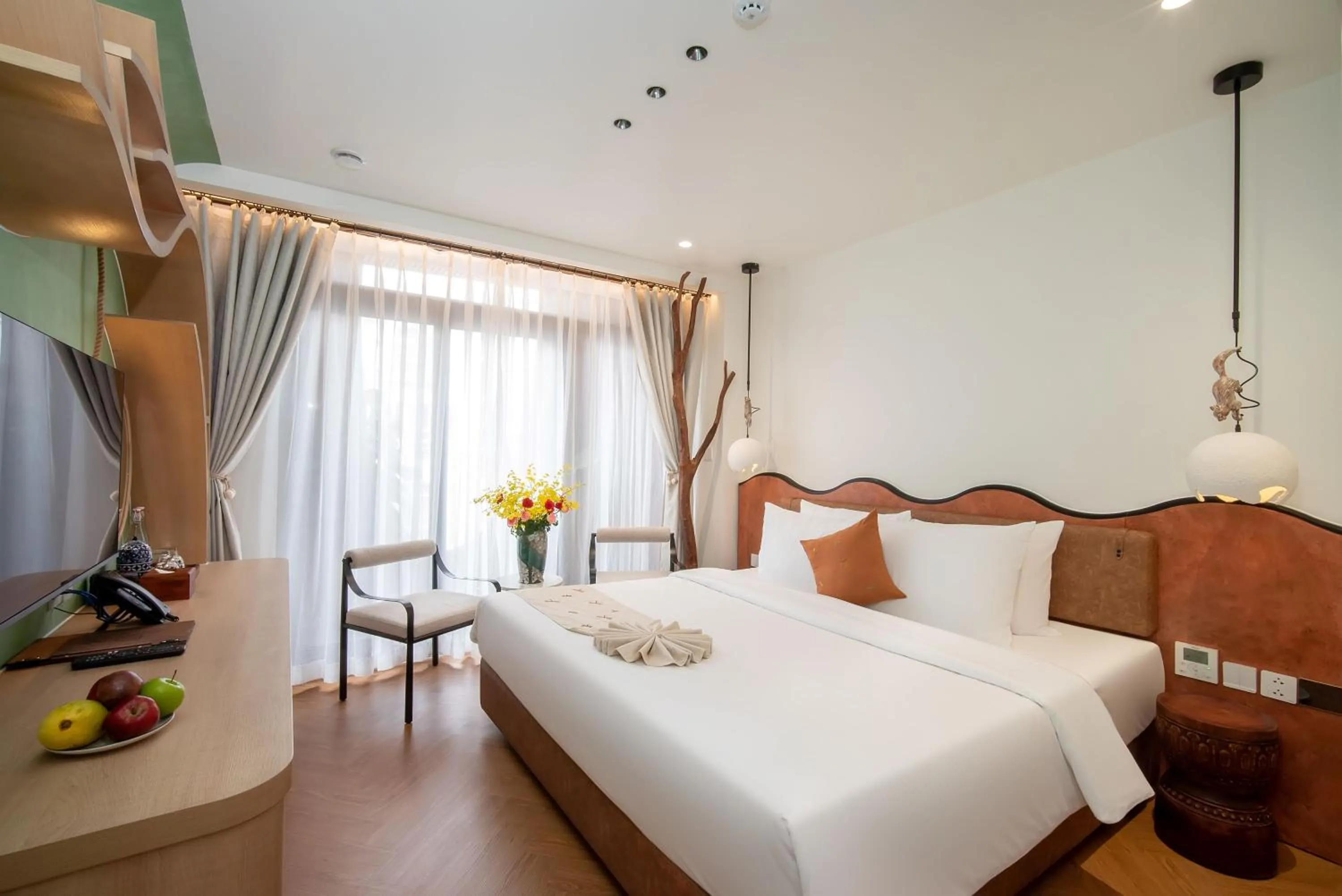 Bedroom, Bed in Me Saigon Boutique Hotel