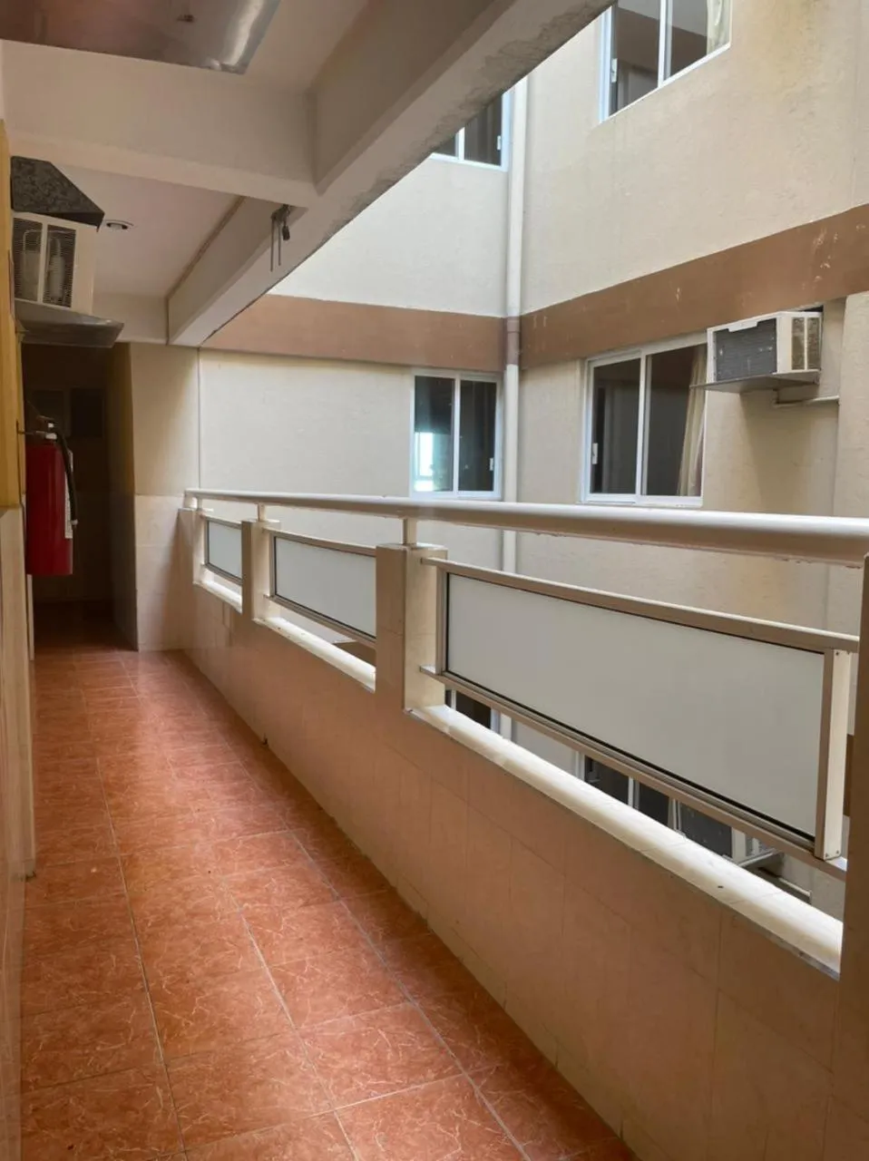 On site in Hotel Dorado a una calle de Playa Regatas y el Malecon