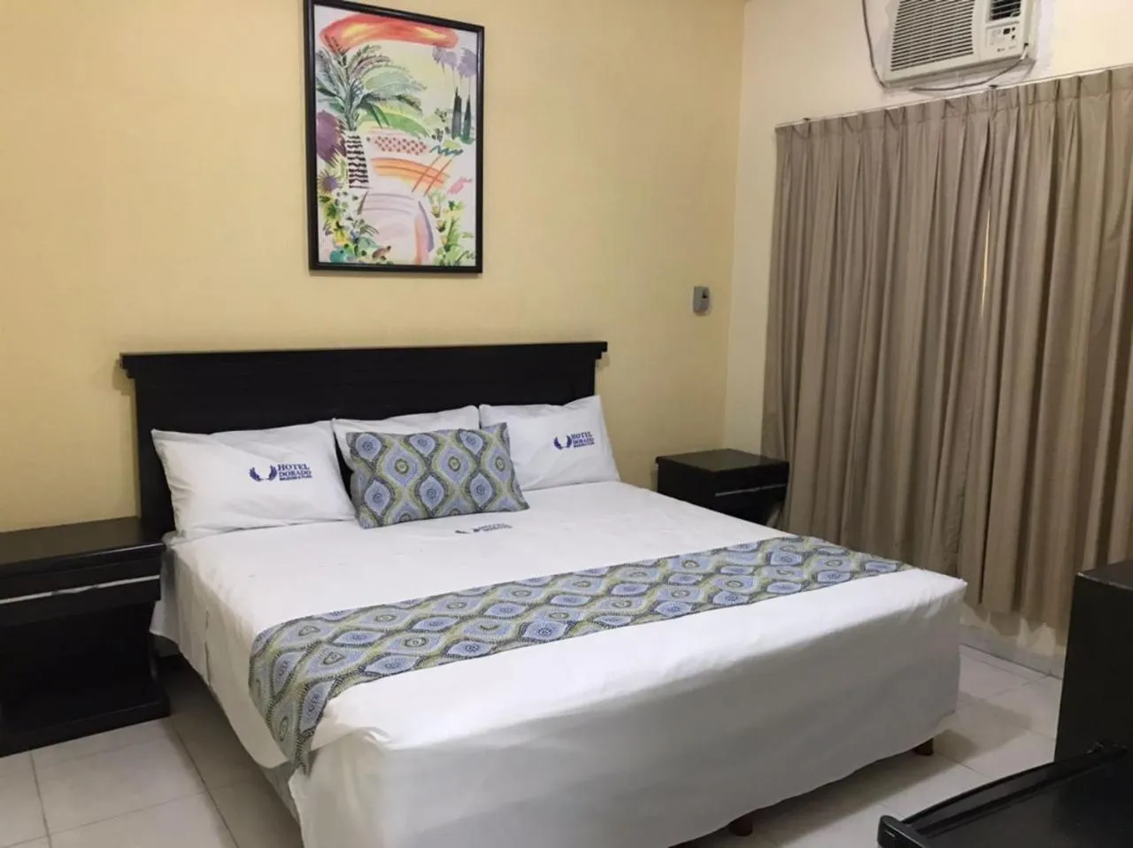 Bed in Hotel Dorado a una calle de Playa Regatas y el Malecon