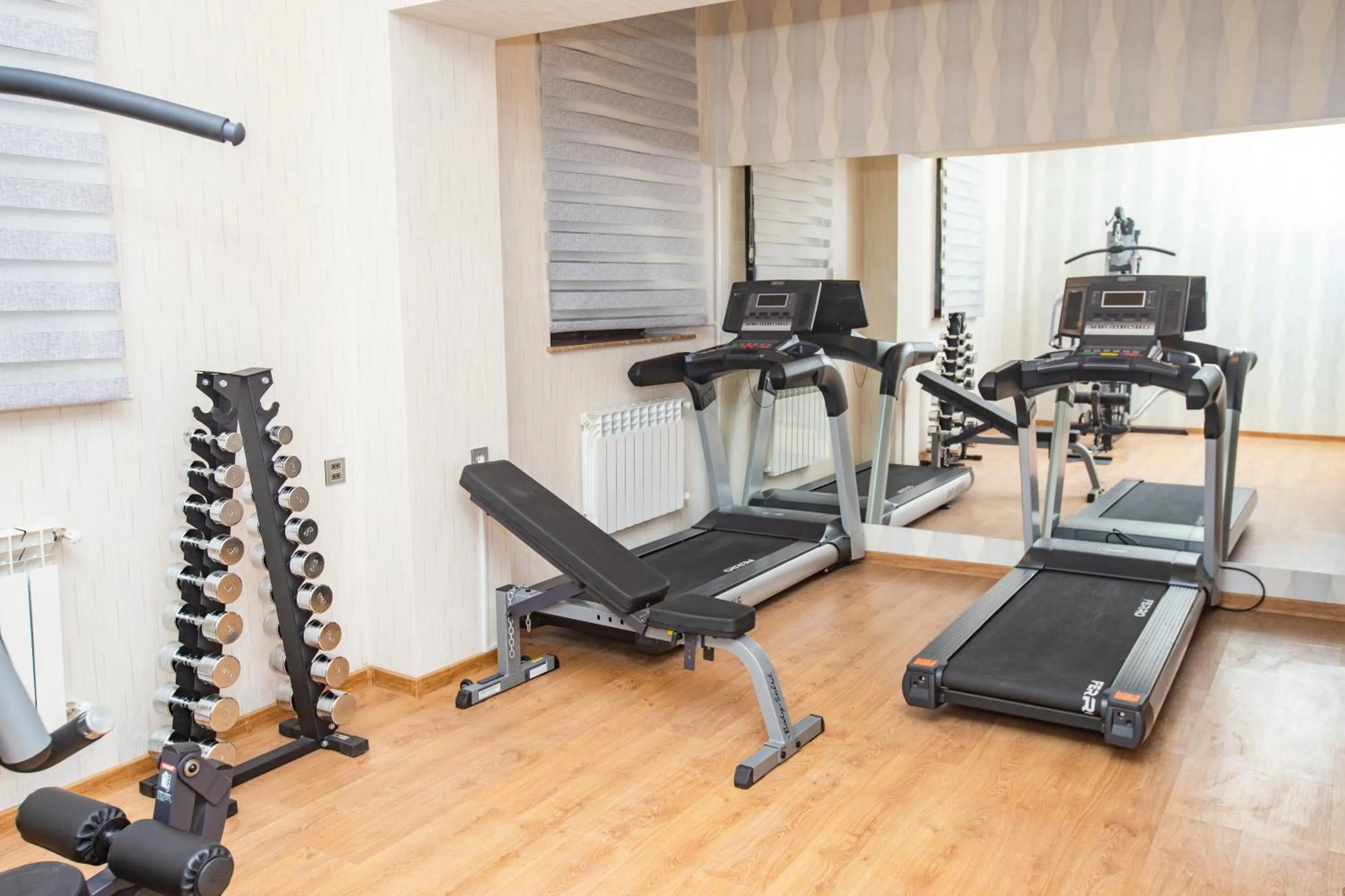 Fitness centre/facilities in Grand Midway Hotel