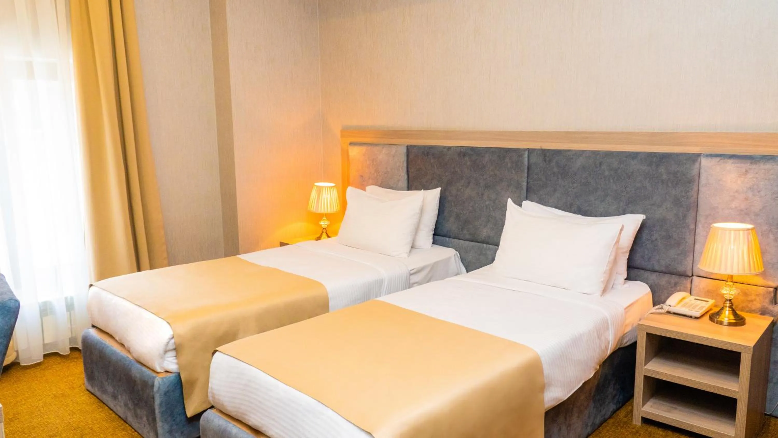 Bedroom, Bed in Grand Midway Hotel