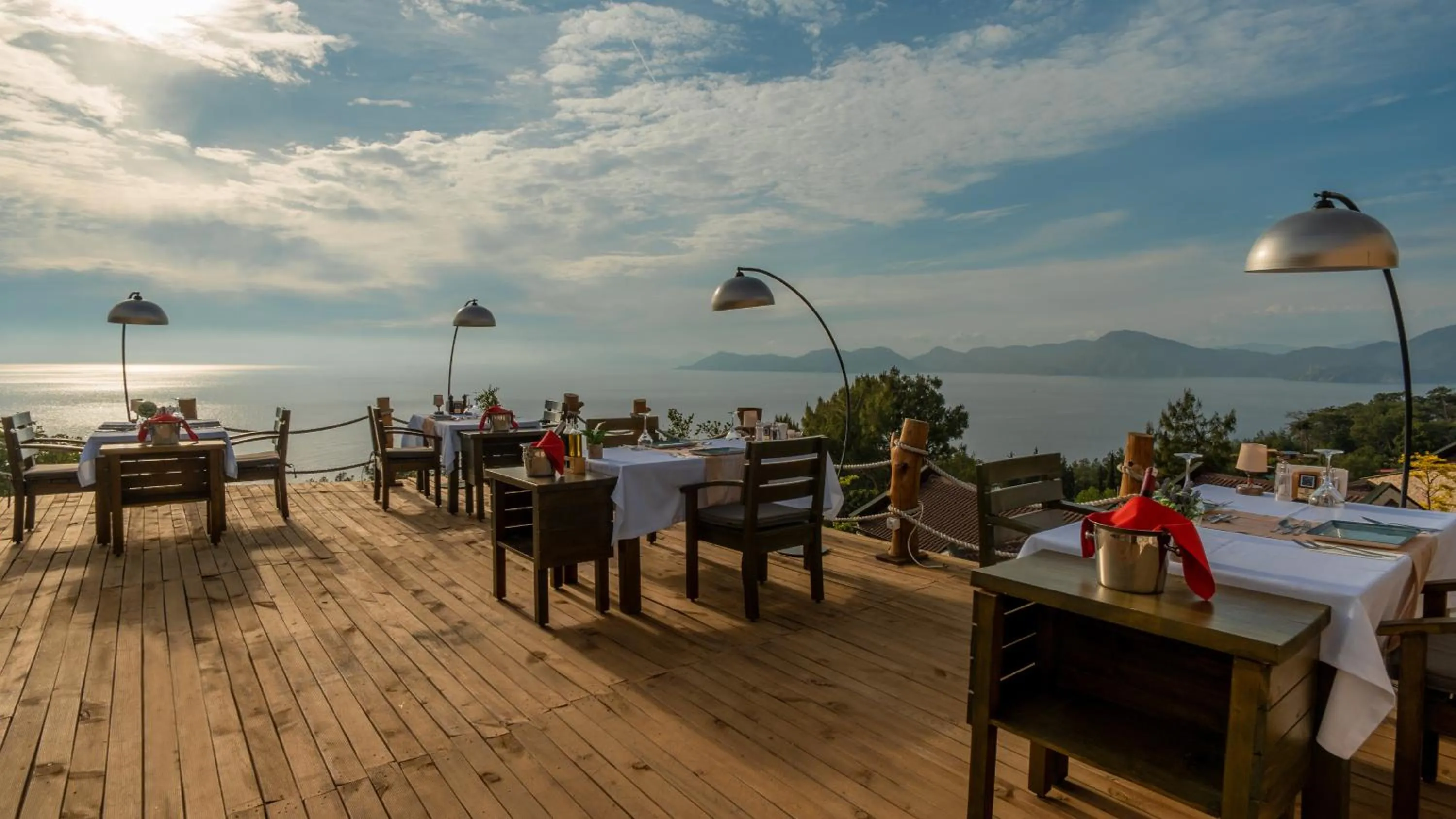 Restaurant/places to eat in Vista Del Amor Faralya