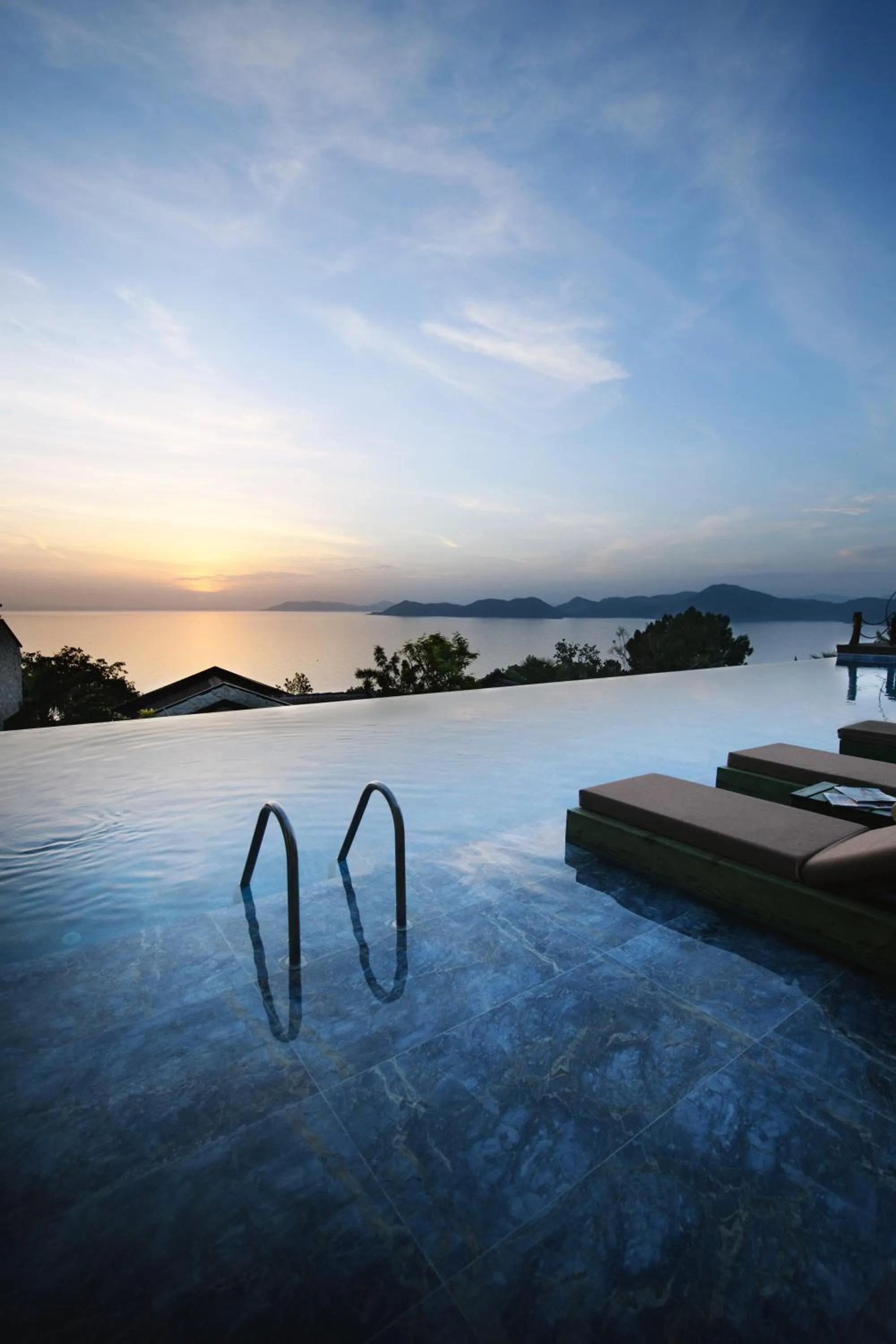 Sunset in Vista Del Amor Faralya