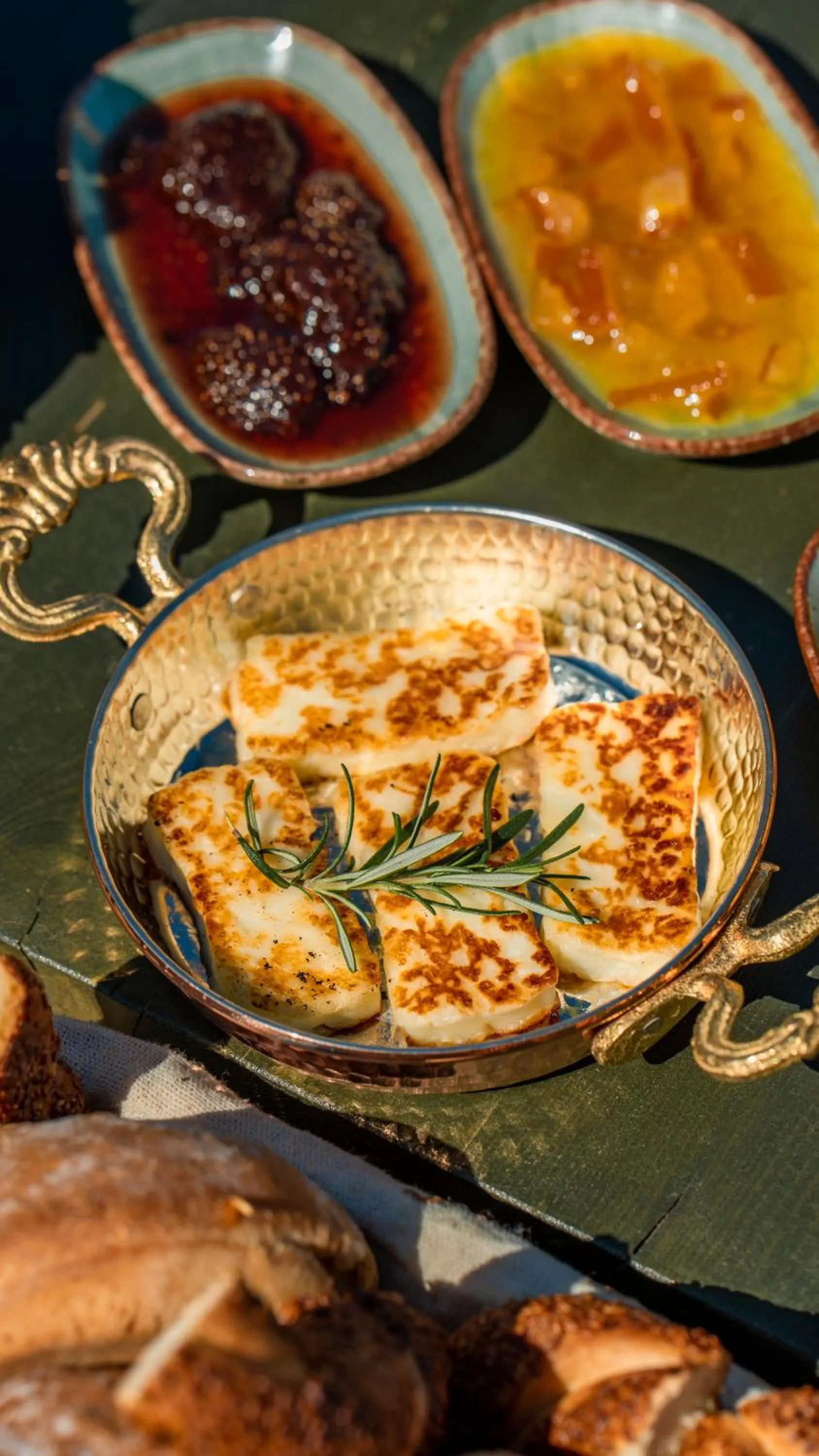 Food and drinks in Vista Del Amor Faralya