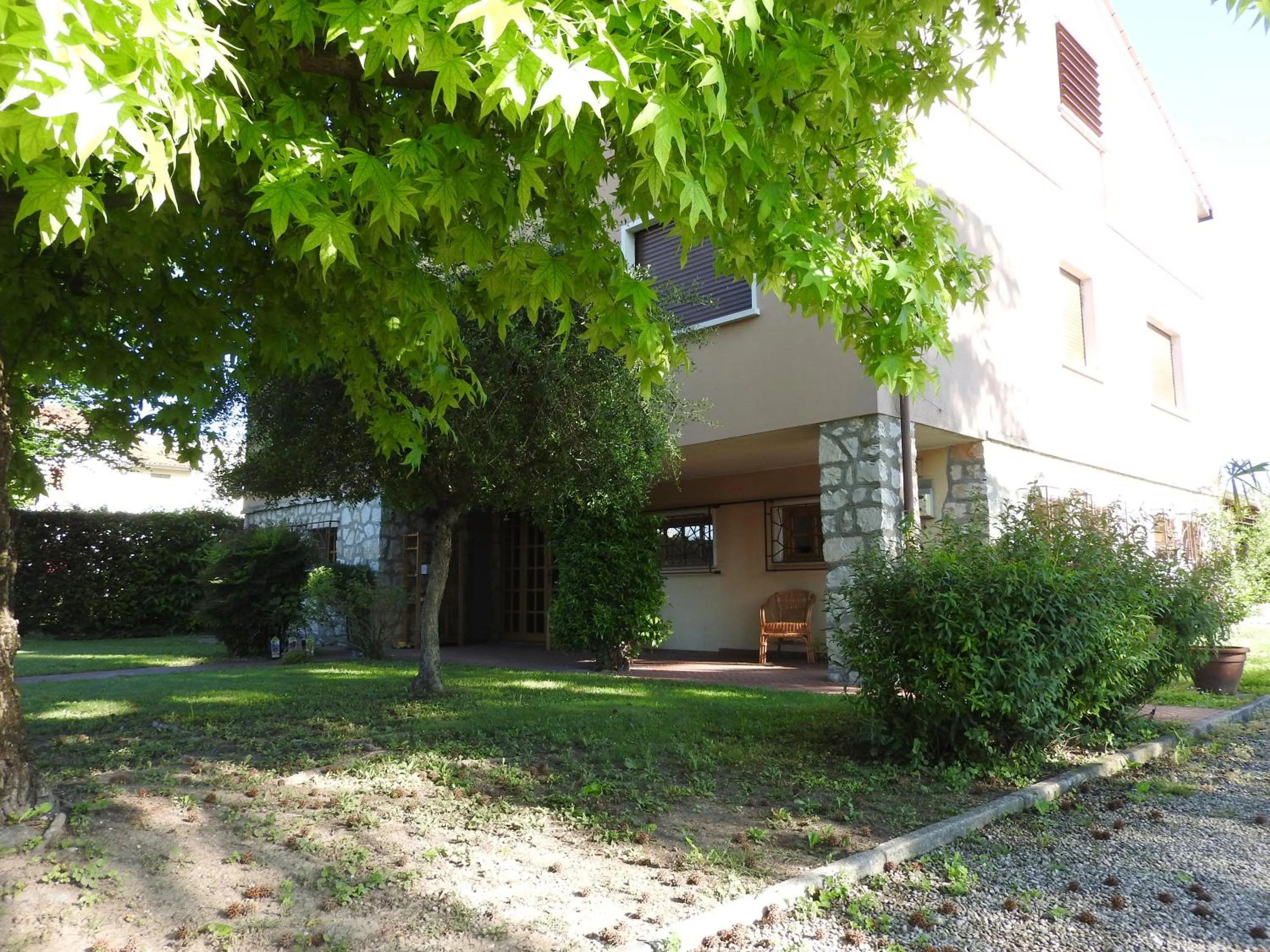 Property building in Villa Venezia