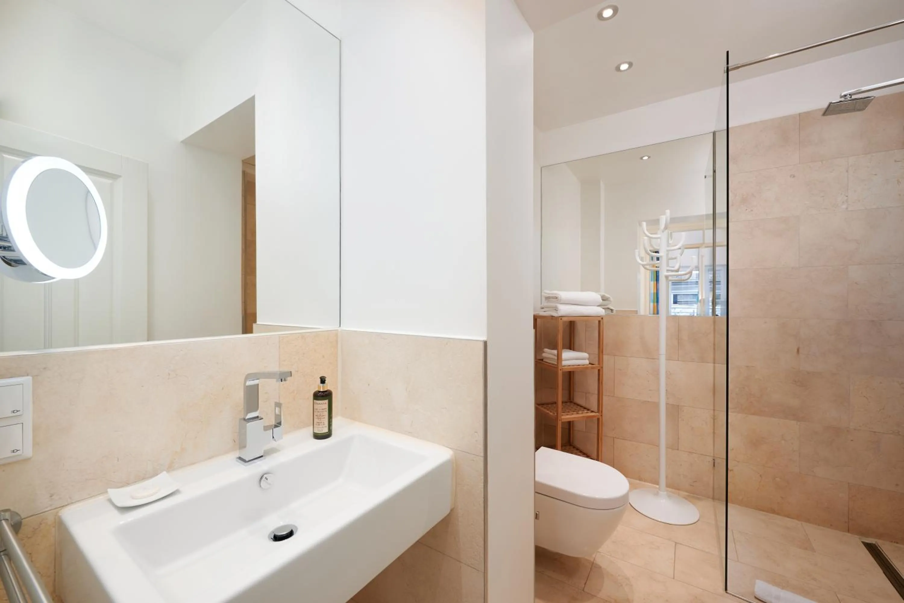 Shower in Design-Boutique Hotel Vosteen