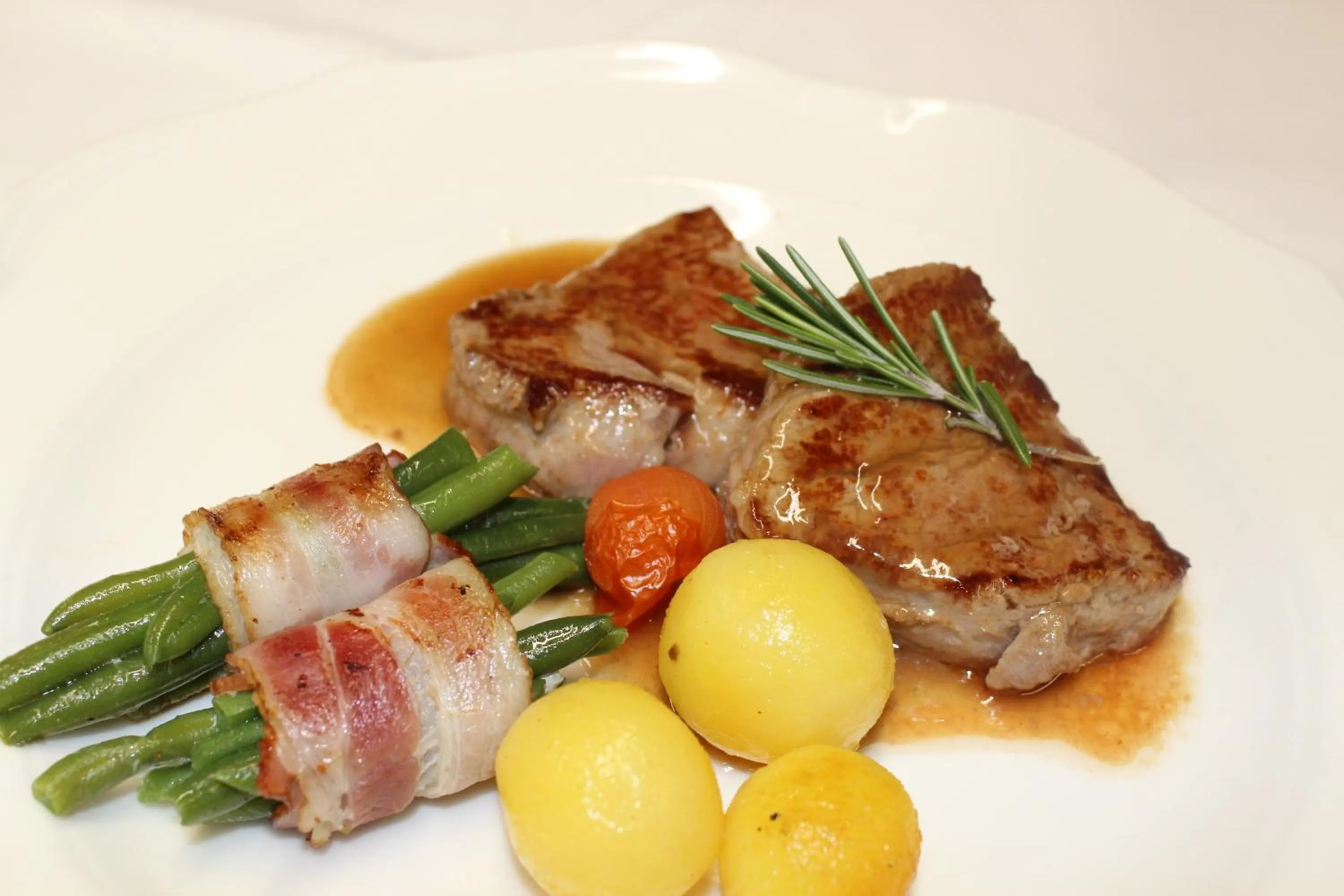 Restaurant/places to eat in Landhotel Hermannshöhe