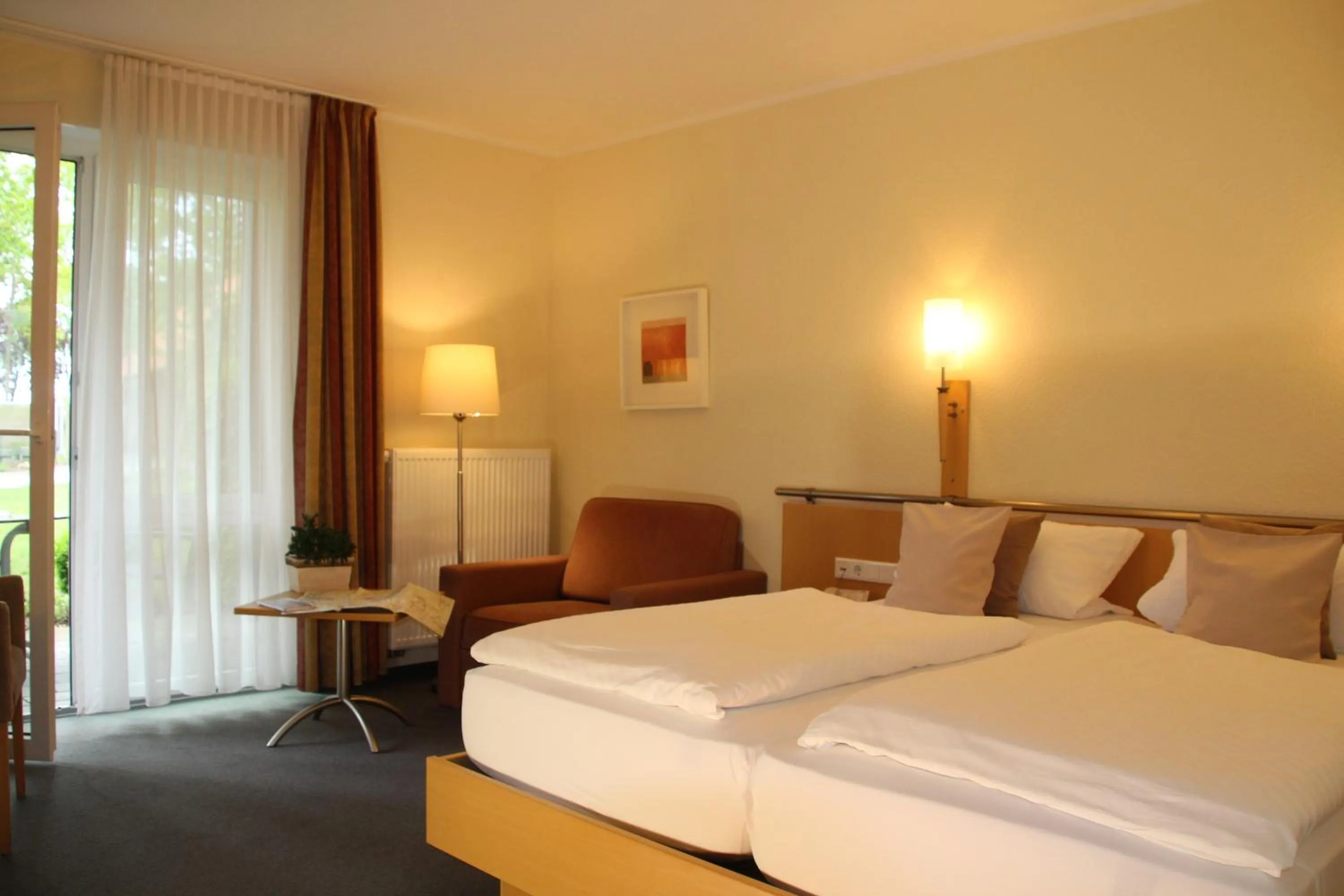 Bedroom, Bed in Landhotel Hermannshöhe