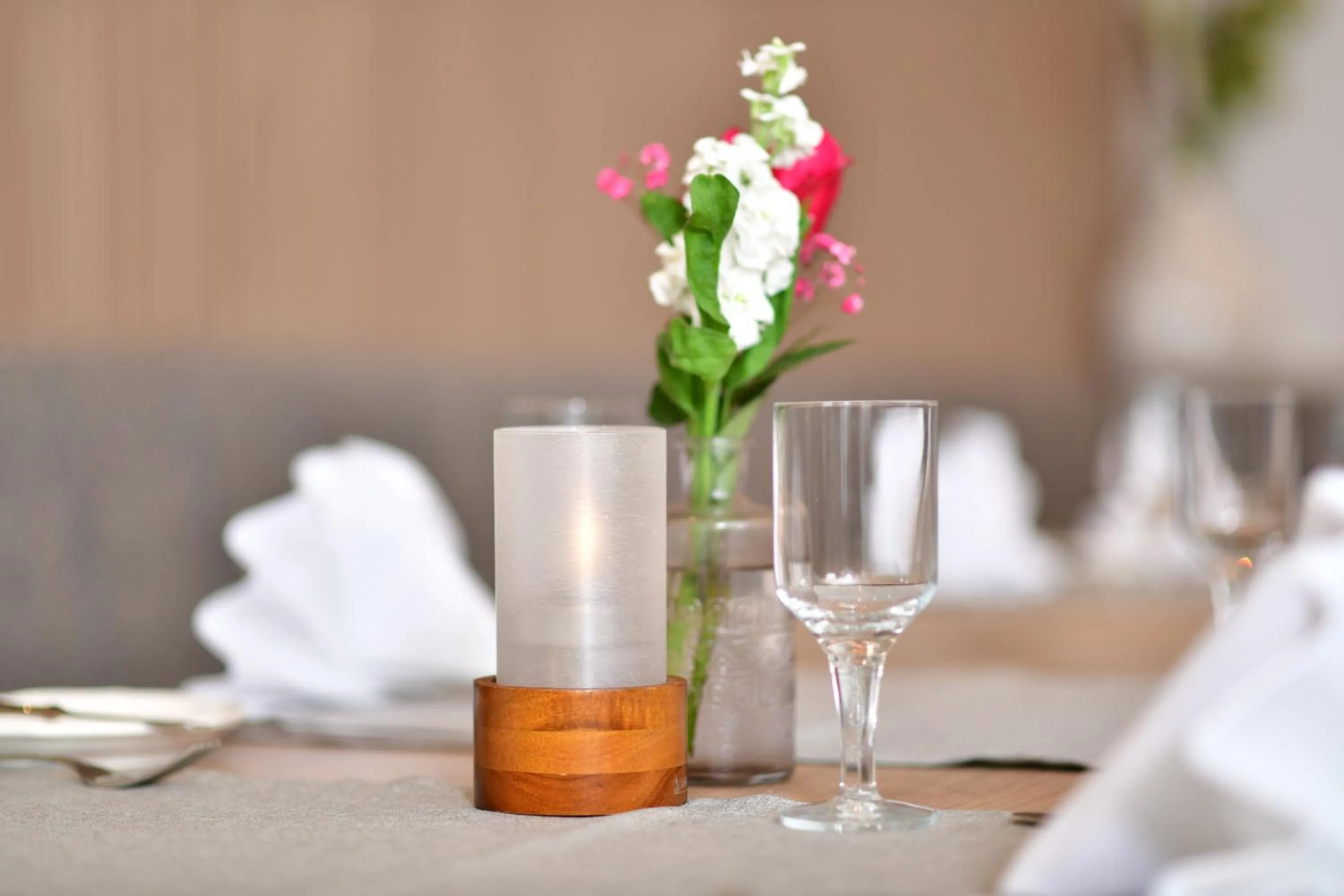 Restaurant/places to eat in Landhotel Hermannshöhe