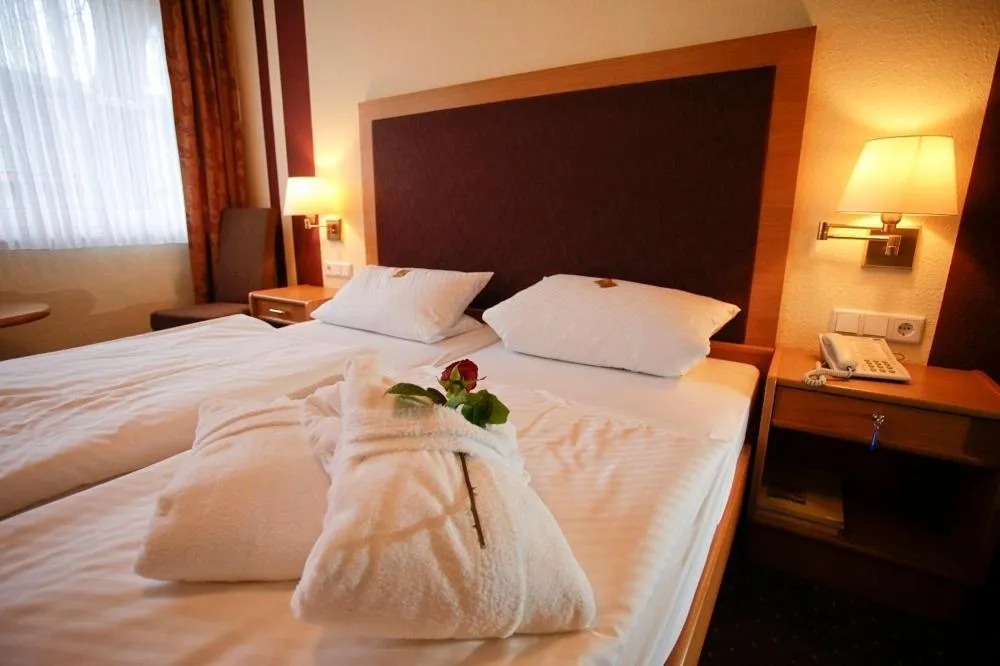 Bed in Landhotel Hermannshöhe