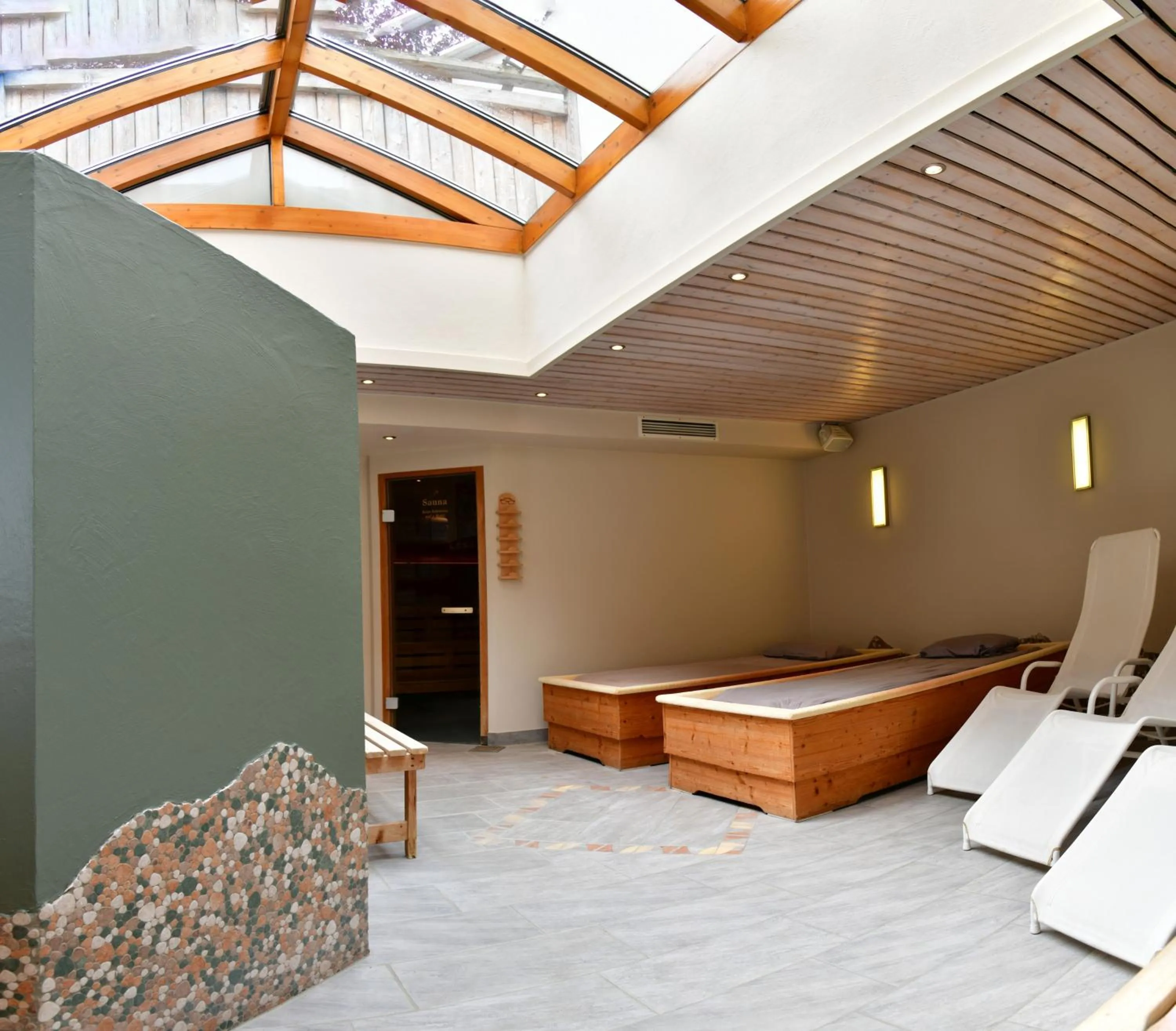 Spa and wellness centre/facilities in Landhotel Hermannshöhe