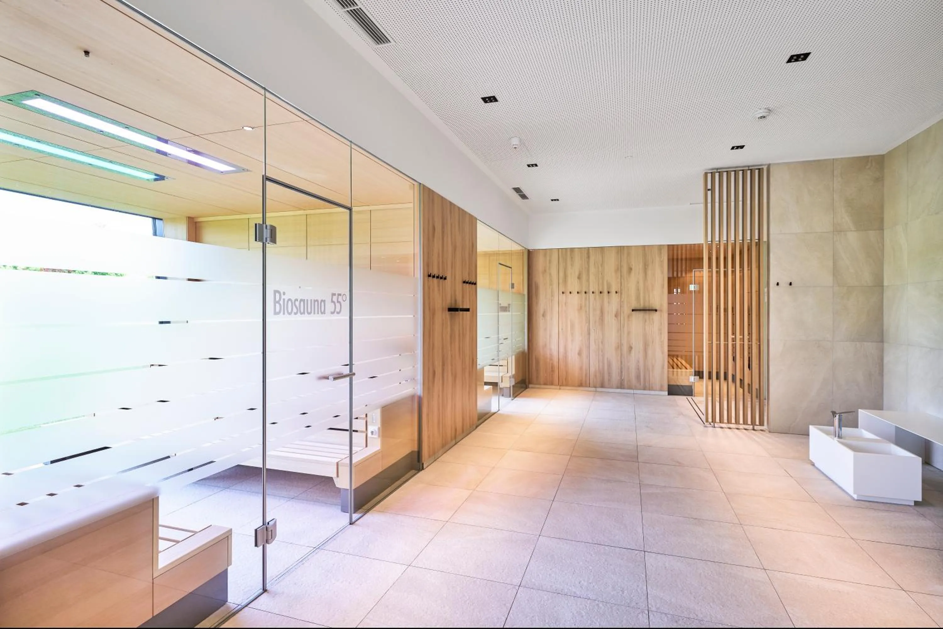 Hot Tub in Spa Hotel Bründl