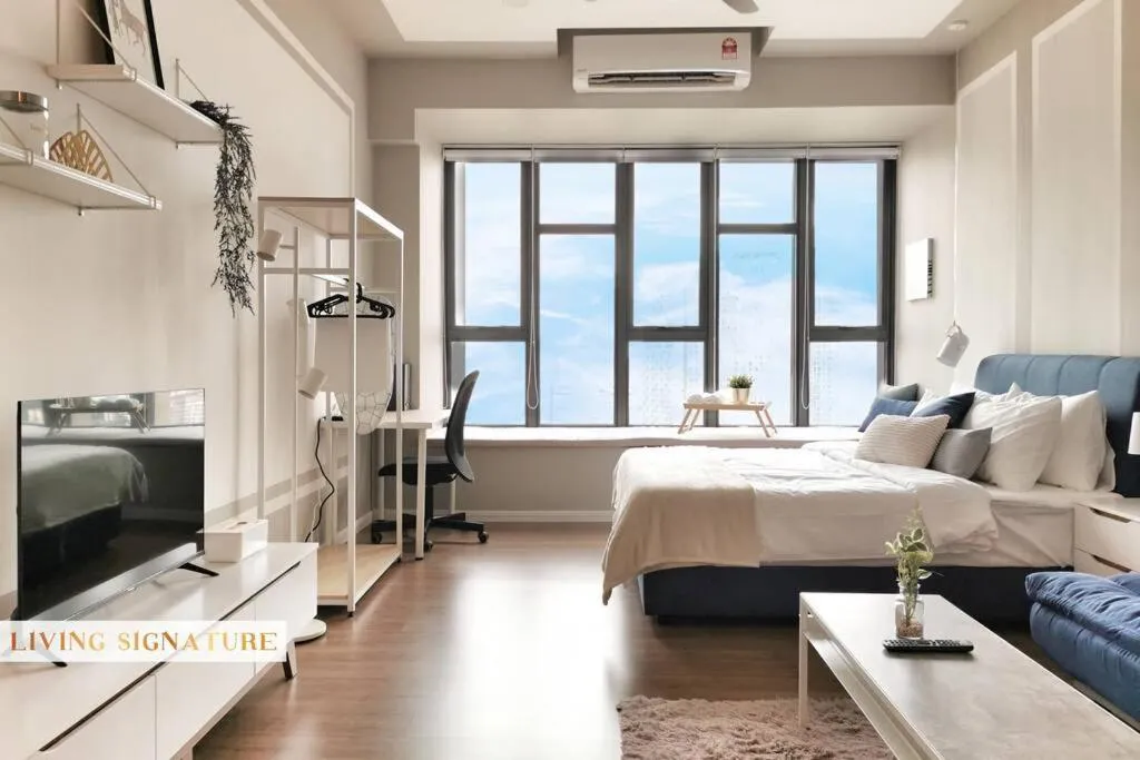 Bed in Ceylonz Suites by Living Signature